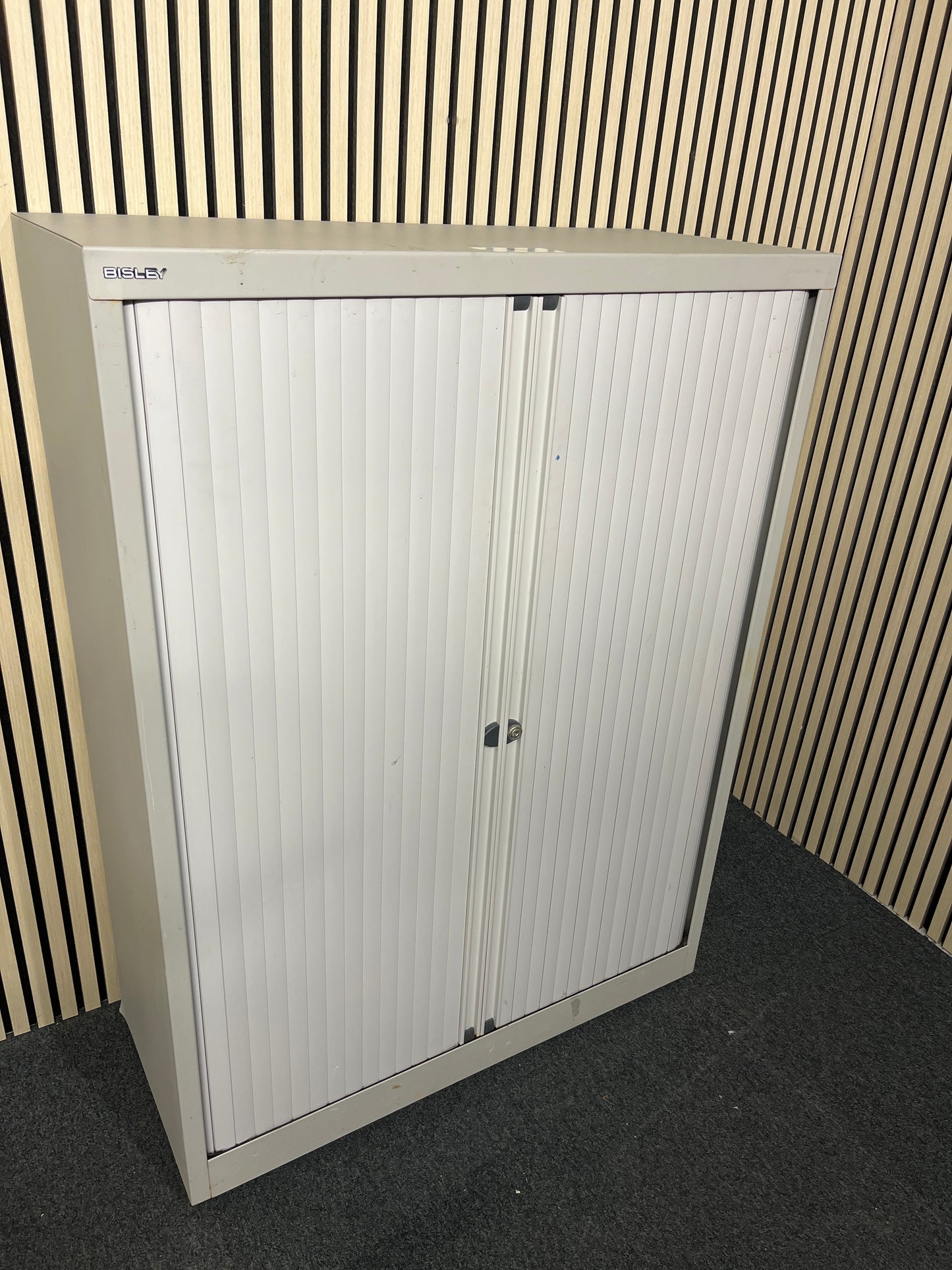 Tall silver metal sliding door tambour unit (H 127 x W 100 x D 43 cm) 3325