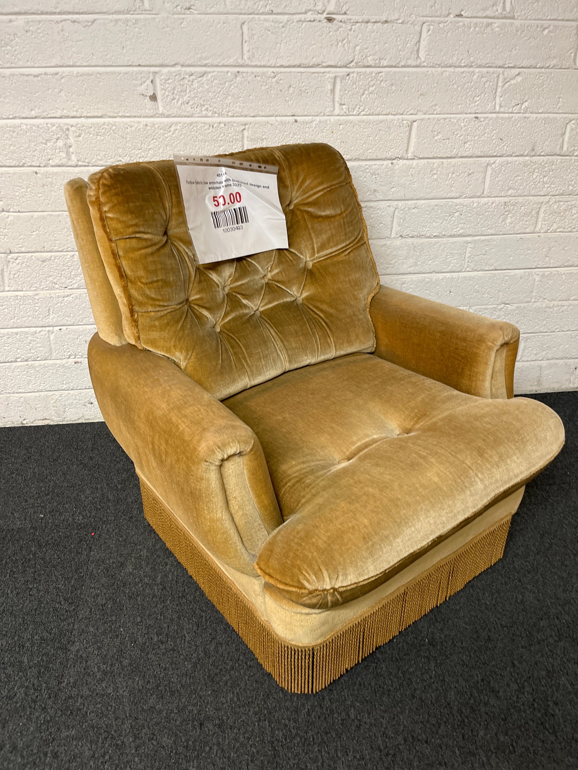 Yellow fabric low armchair with buttoned design and wooden frame 3225