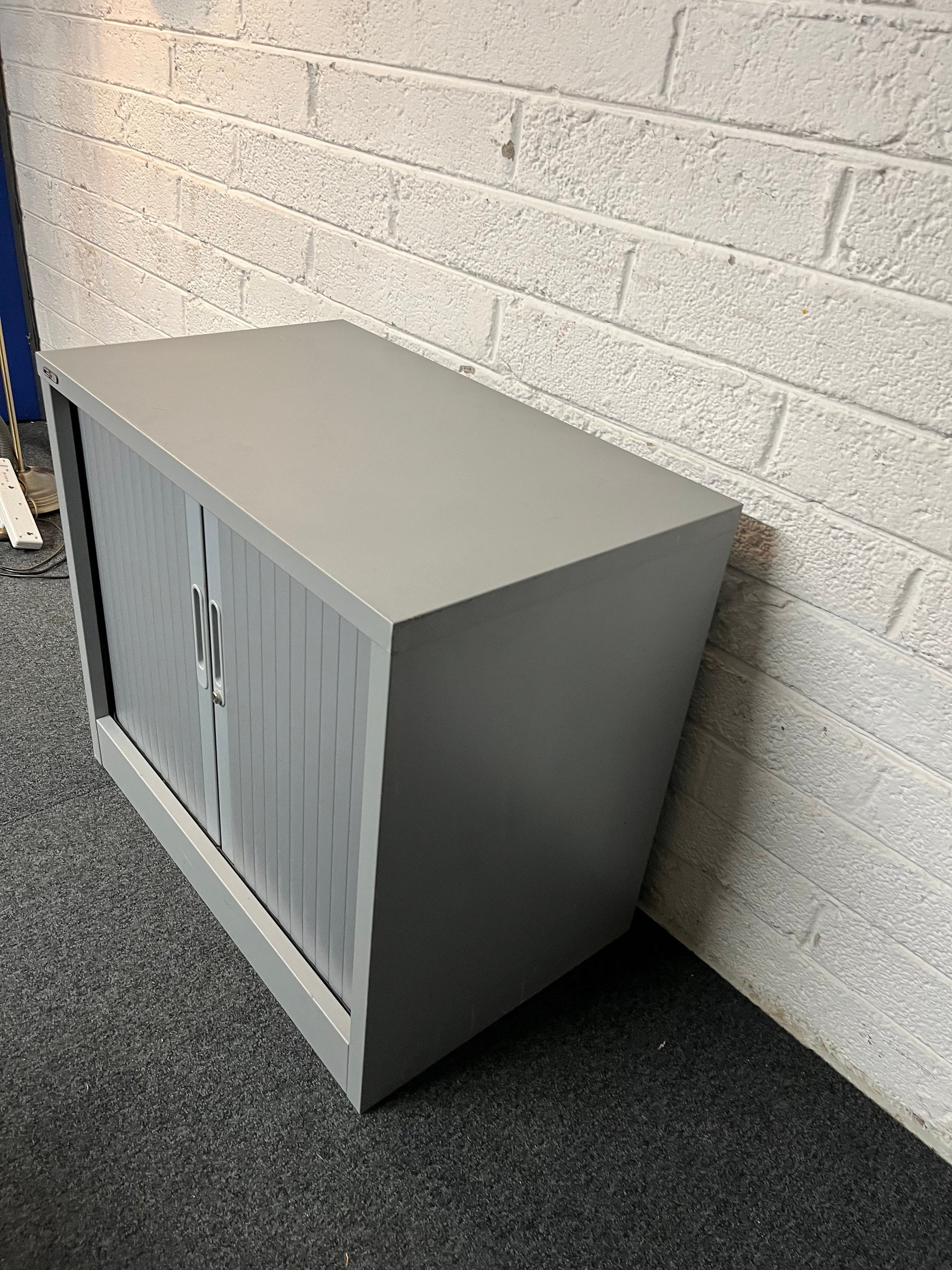 SECONDHAND Small GO grey tambour unit with shelf (H 700 x W 800 x D 490 mm)