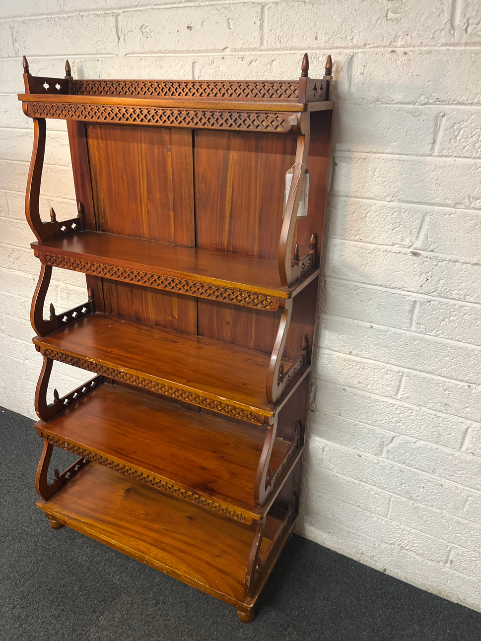 Mahogany tiered shelf unit  (H 163 x W 90 x D 42 cm)