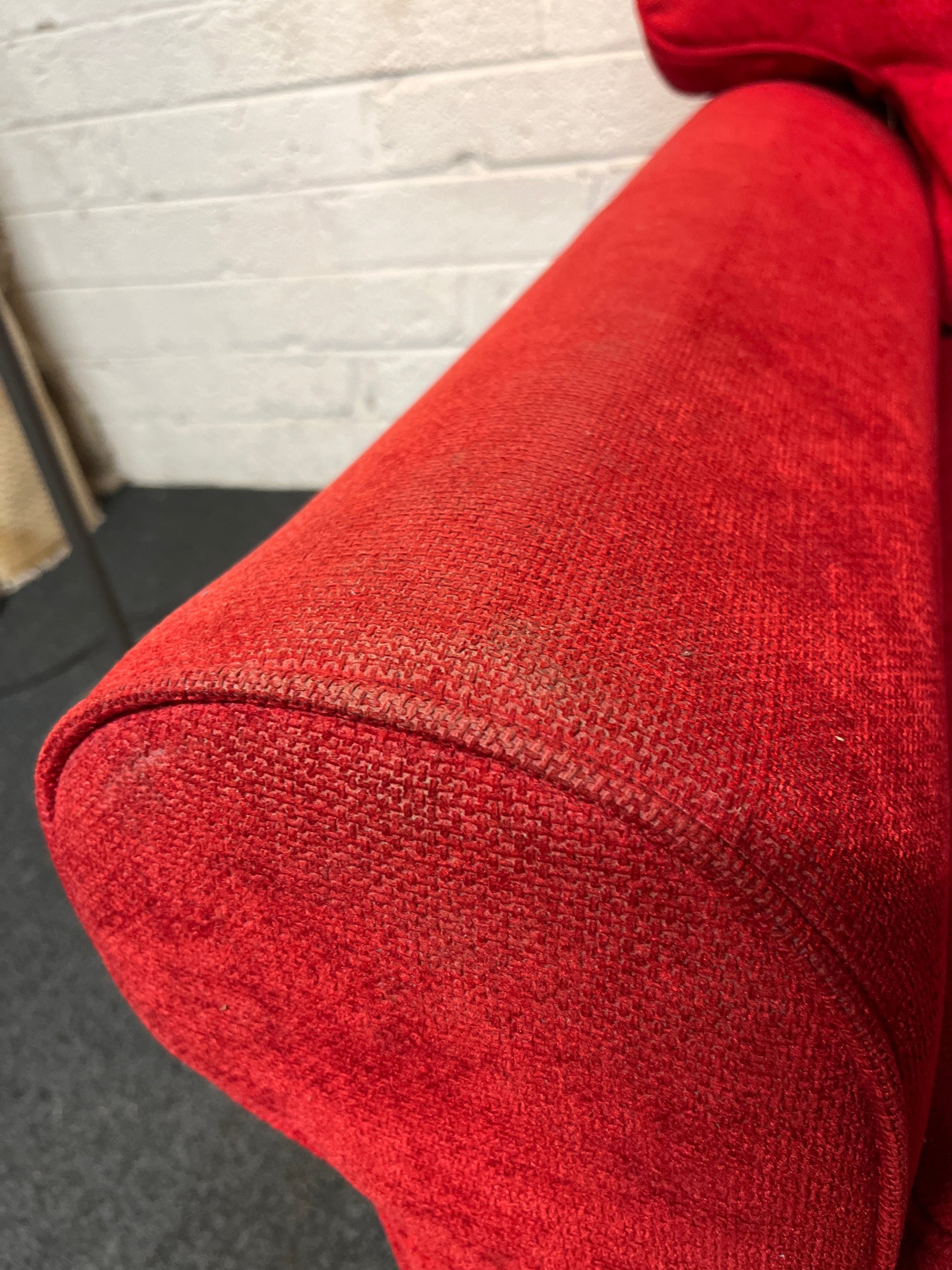 Large 2 seater red fabric sofa 2225