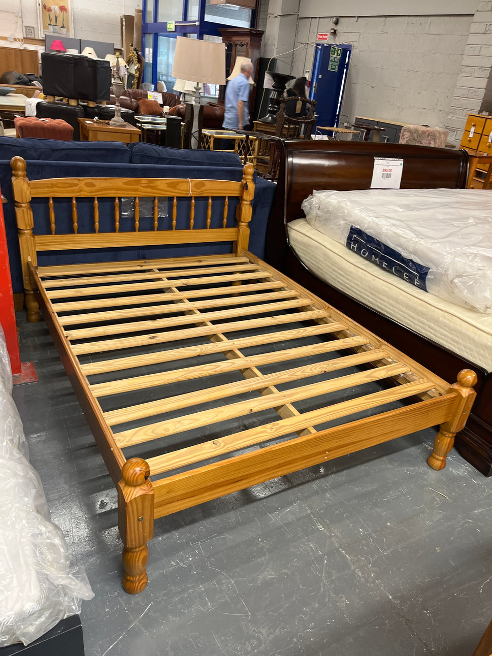 4ft 6 solid pine low end bed frame 3325