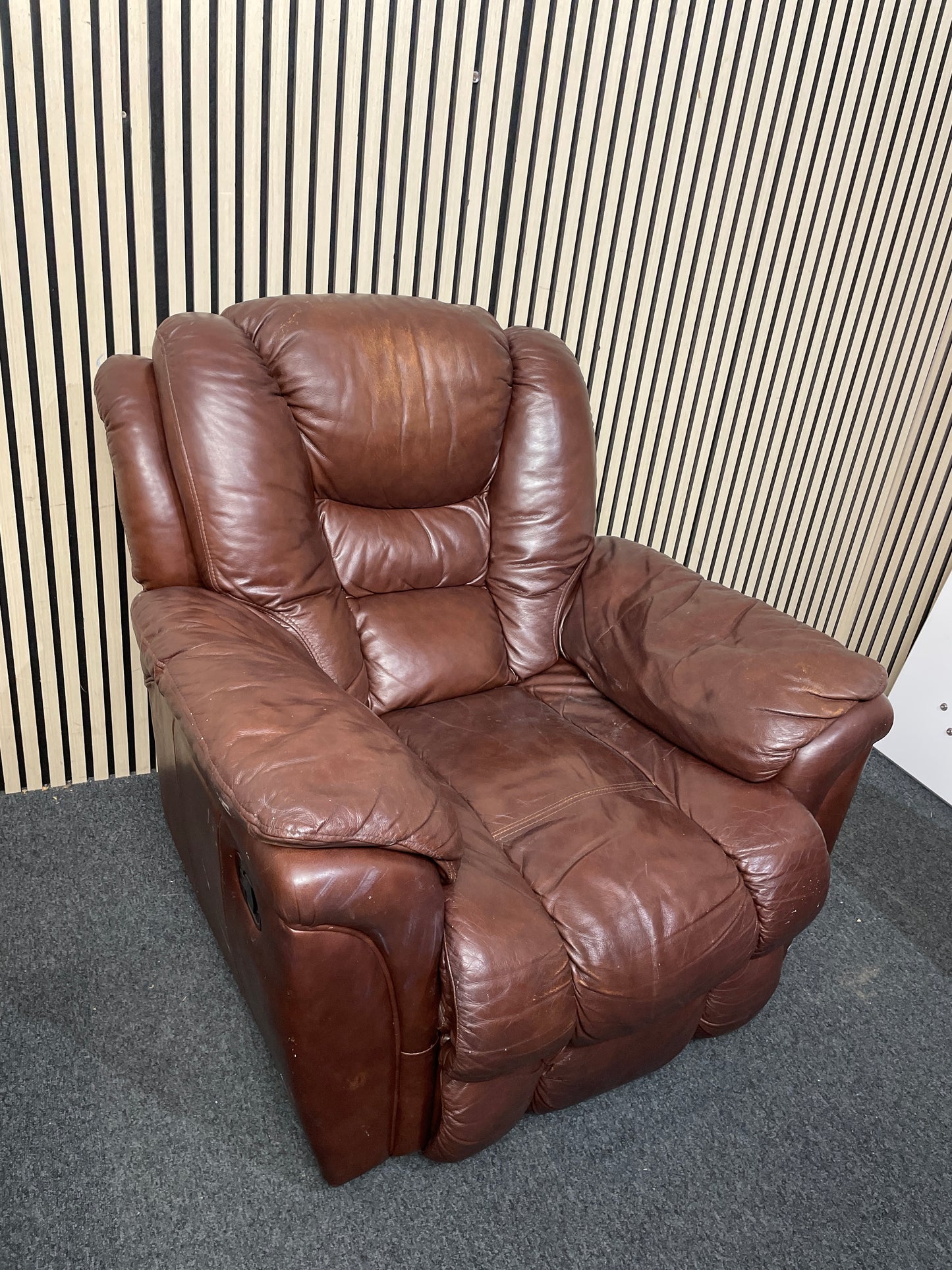 Brown leather single recliner armchair  1226