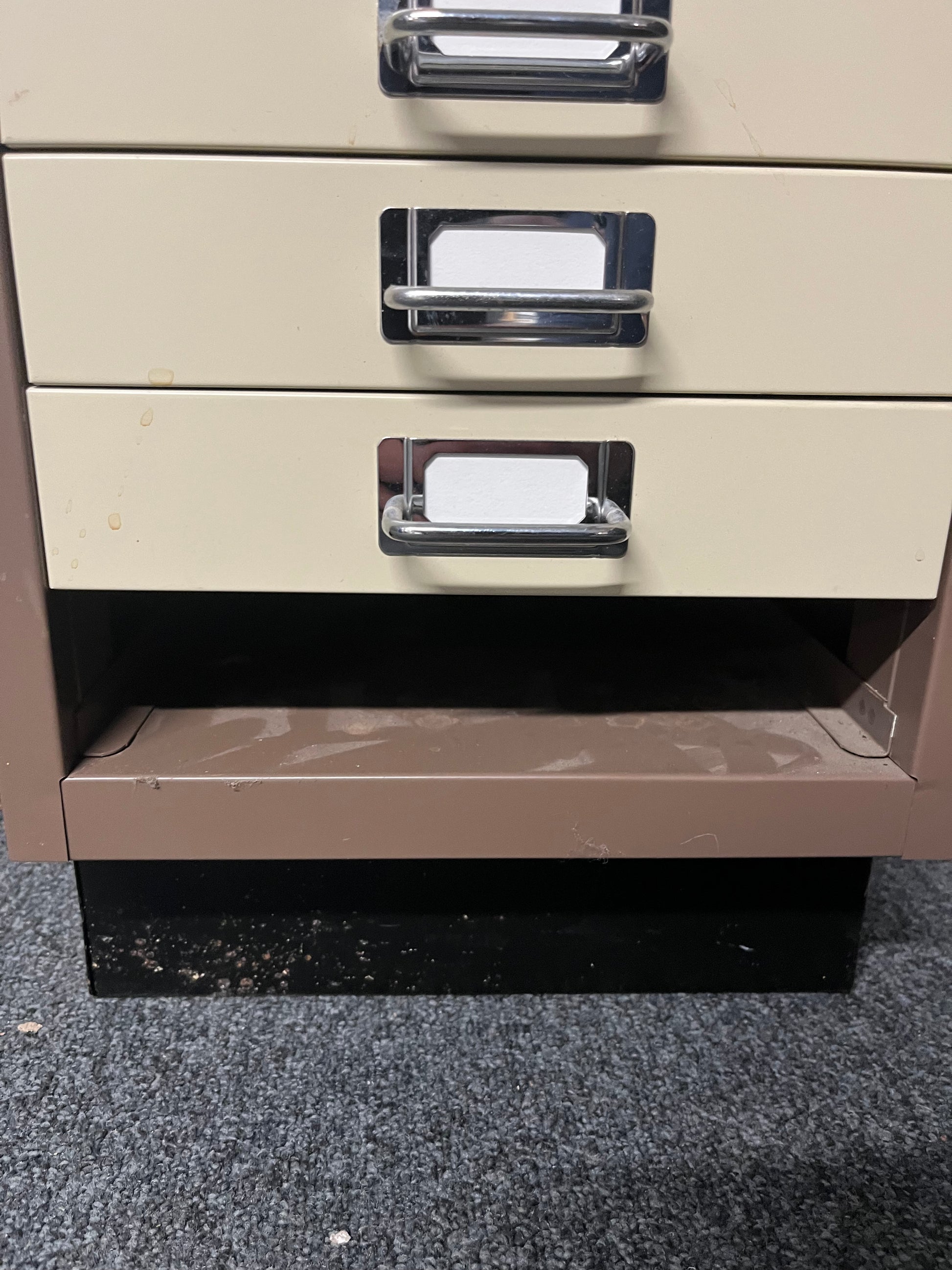 SECONDHAND 15 drawer multi filer in coffee cream