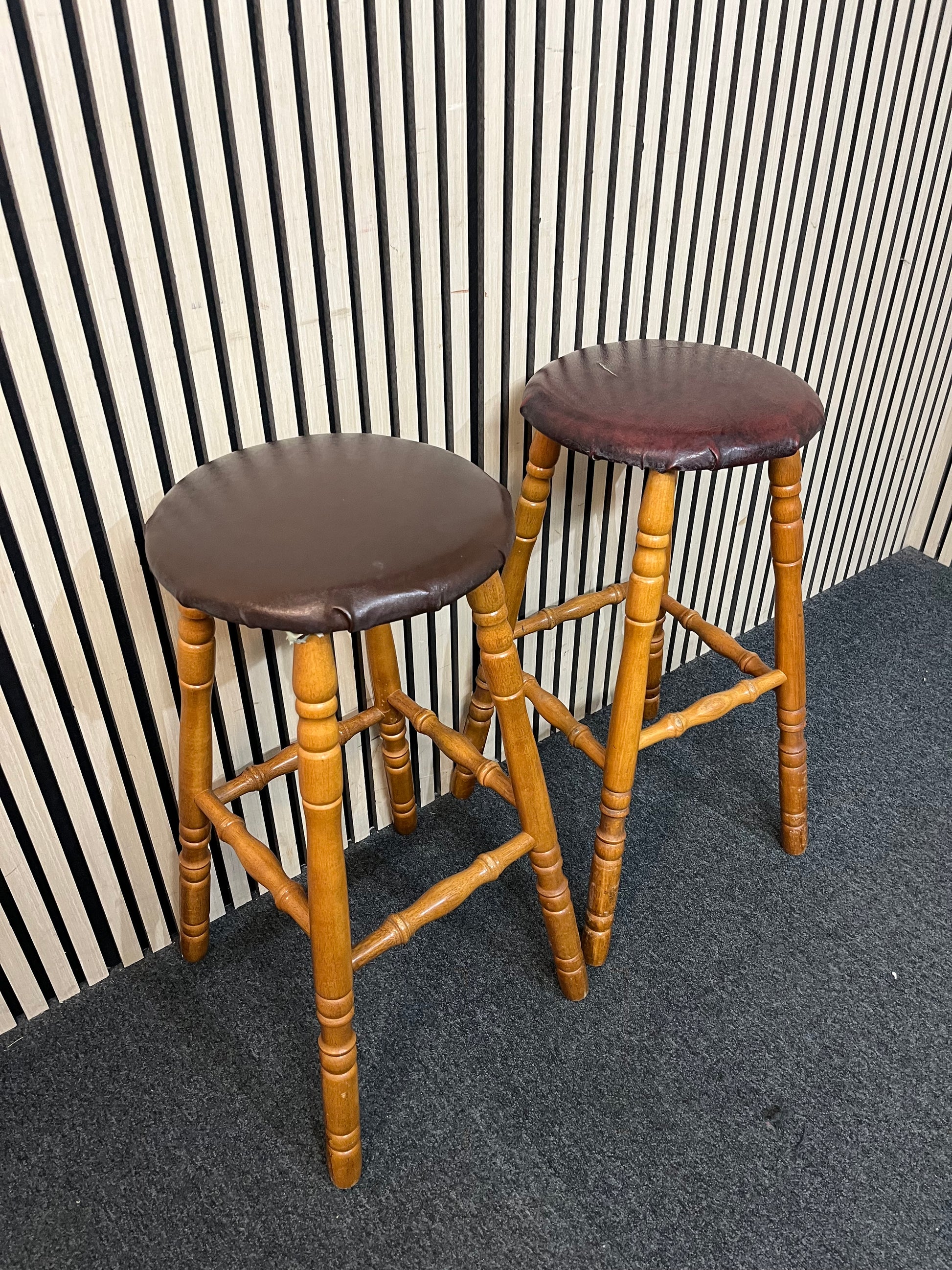 Pair of Pine high stools with brown viynl top  43465