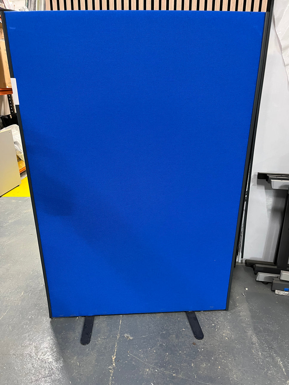 Blue Floor standing screens 1200W x 1500H