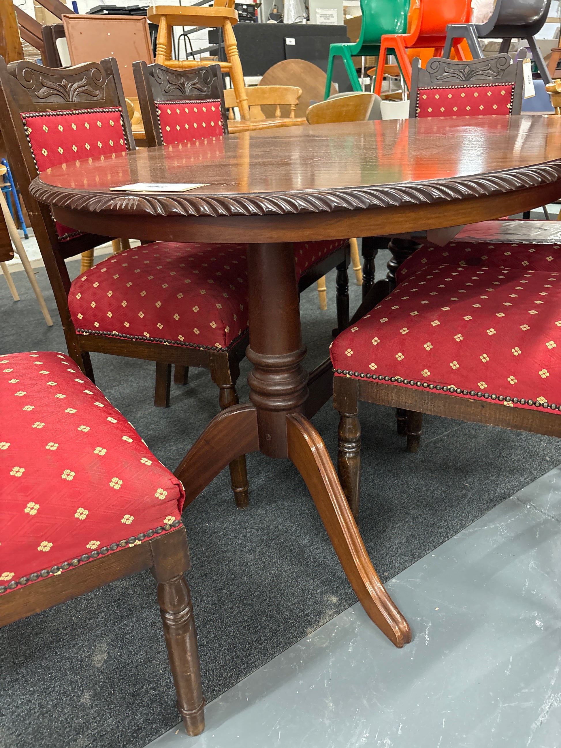 Rossmore mahogany extendable dining table H 750 x W (970  x  L (1500 -2050)  mm 2125