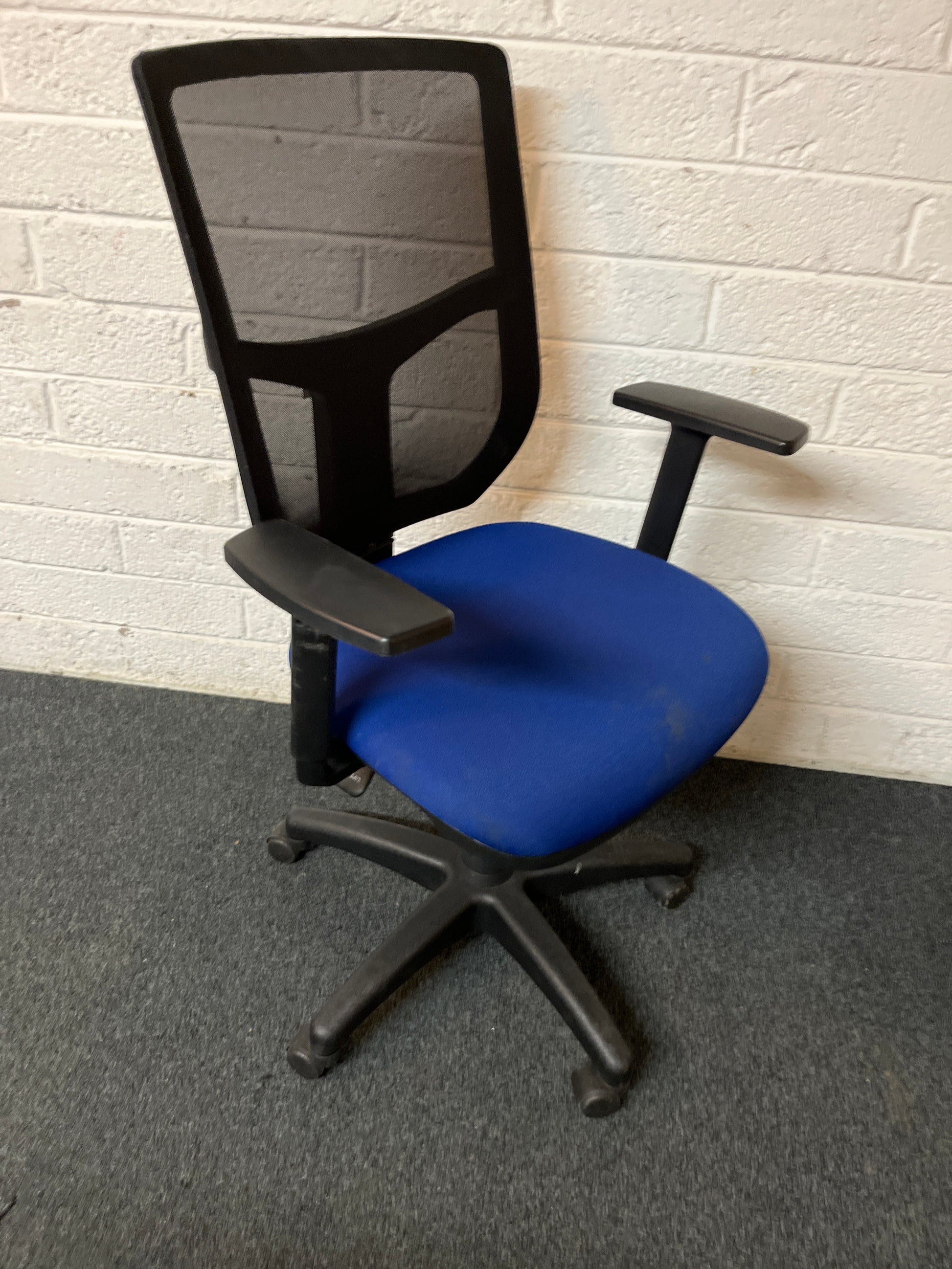 Black Mesh back swivel chair with royal blue seat and height adjustable arms  1325