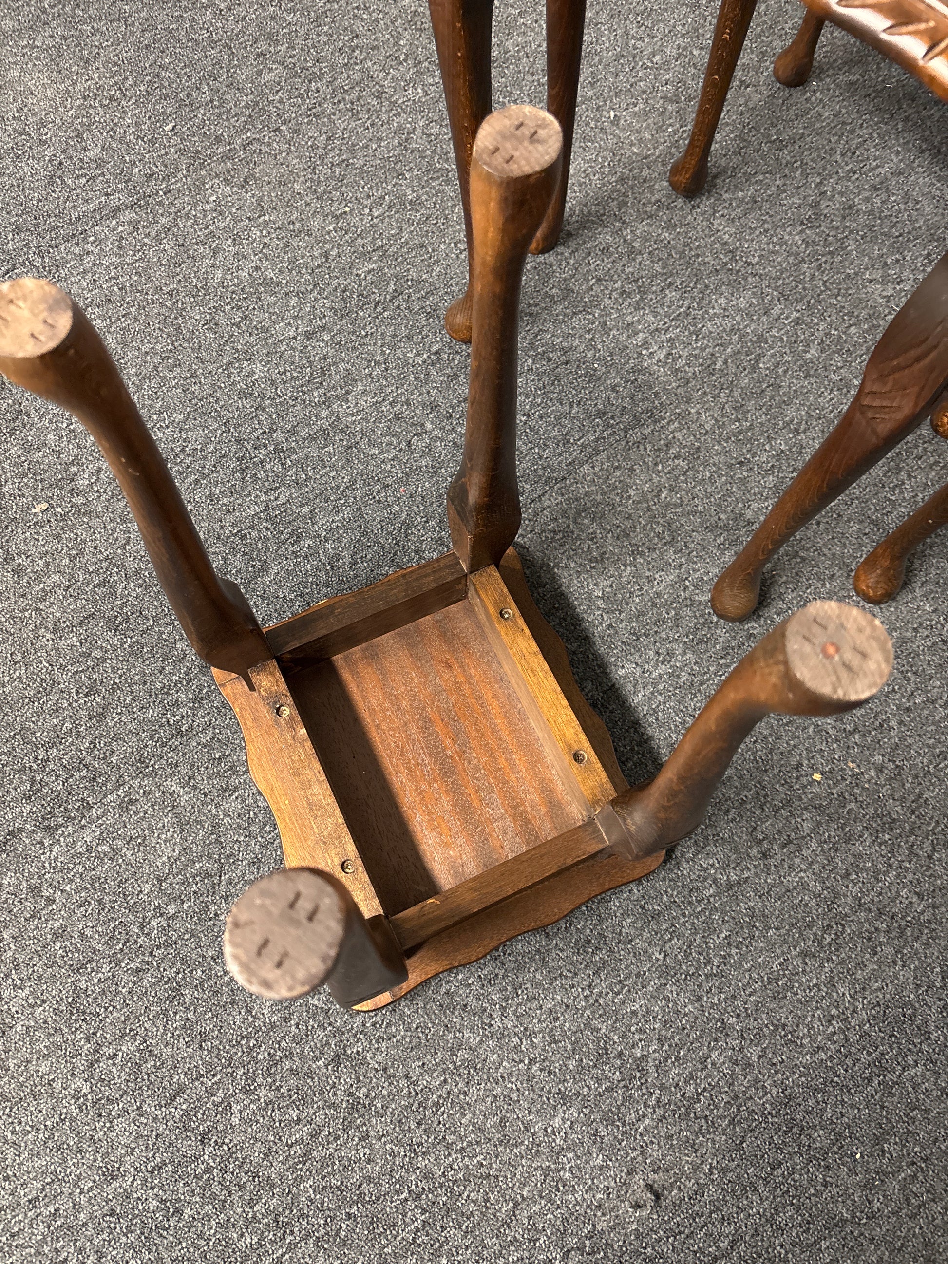 Mahogany nest of tables (H 560 x W 550 x D 420 mm ) 3125