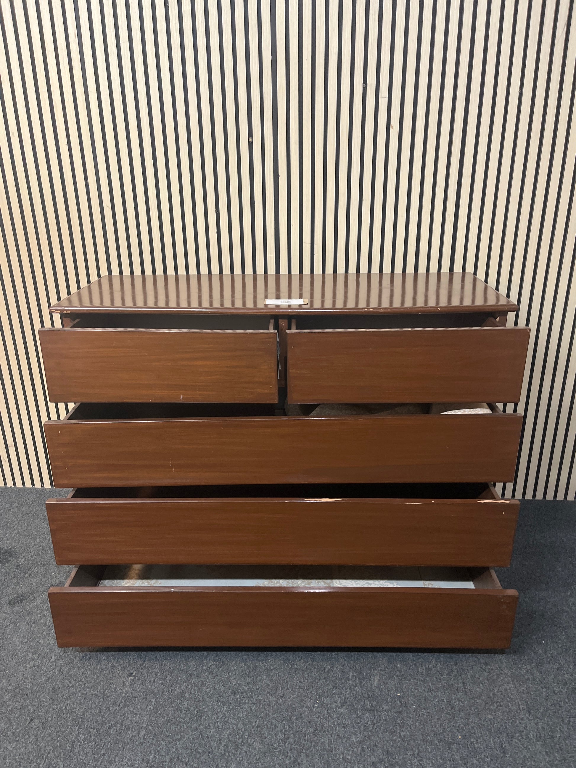 Large mahogany 3+2 chest of drawers (H 92 x W 123 x D 46 cm) 43633