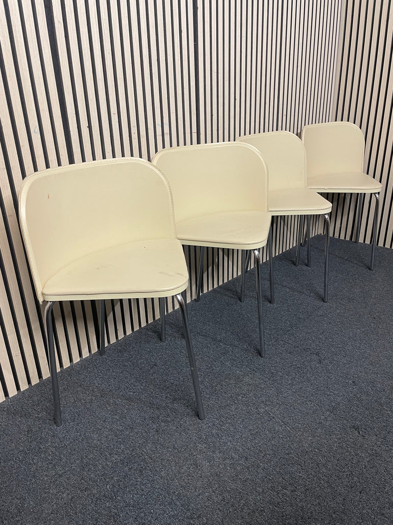 Cream leatherette curved dining chair (set of 4)
44616