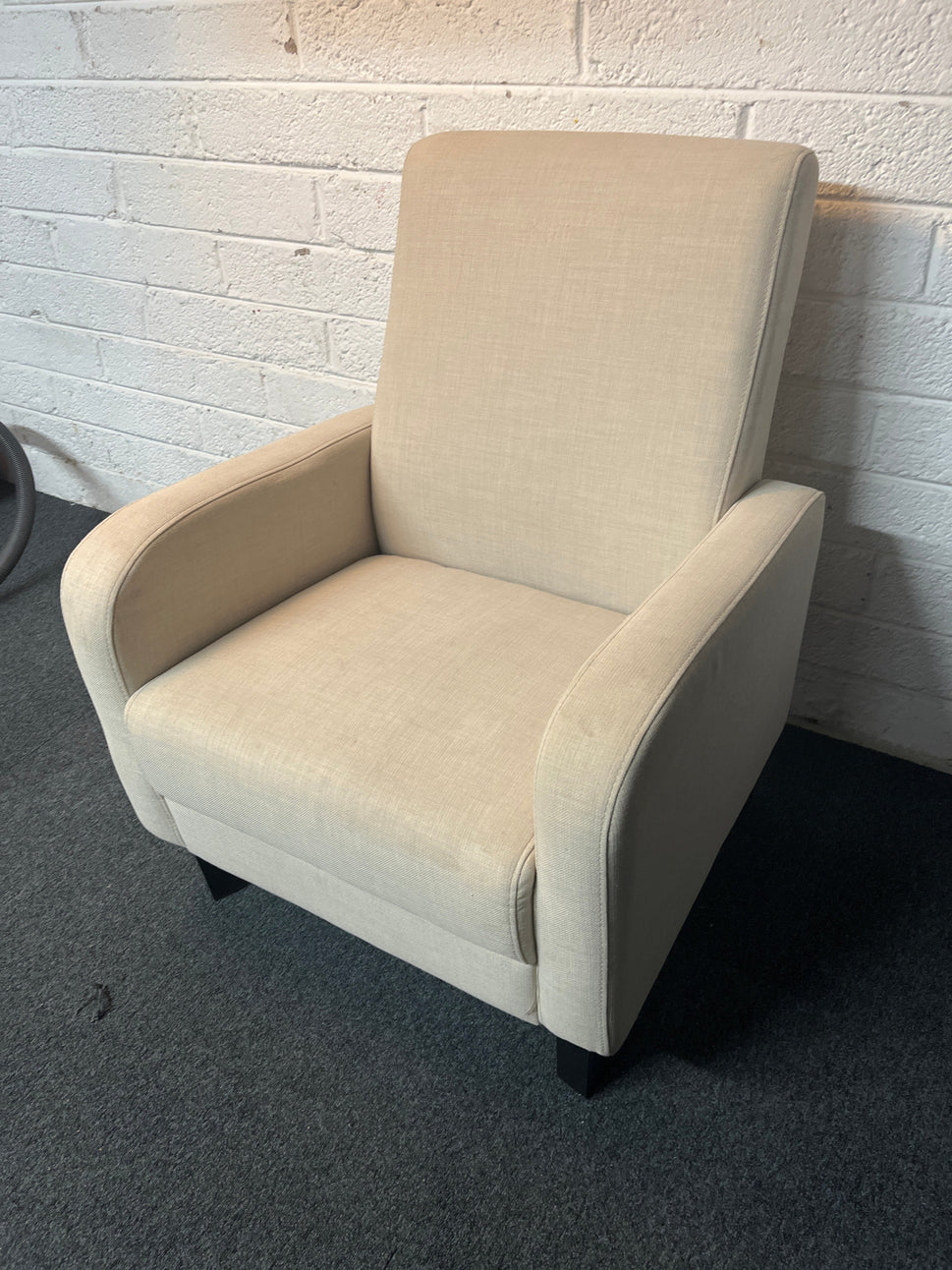 Oatmeal fabric modern occasional armchair 2225