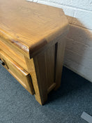 Switch Solid oak low 2 door corner TV unit 2225 3 image