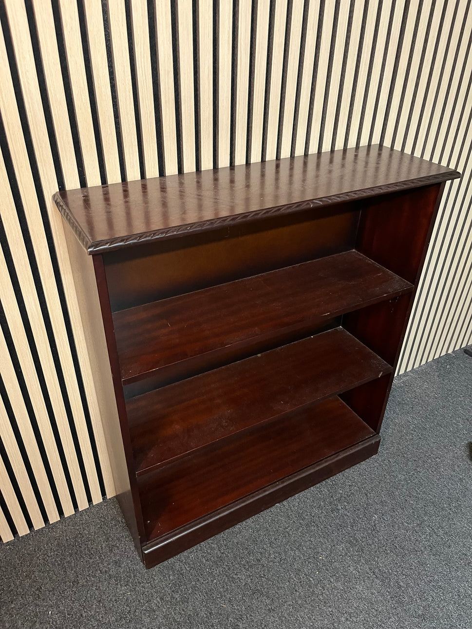 Low mahogany  bookshelf (H 93 x W 81 x D 26 cm) 1325