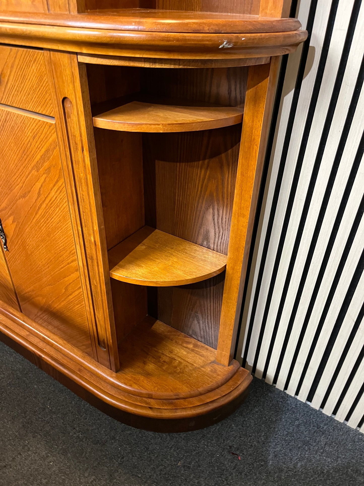 Ornate oak stained tall bar counter with storage drawers (Front H 110 x W 170 x D 60 cm) (Back  H 219 x W 177 x D 35 cm)