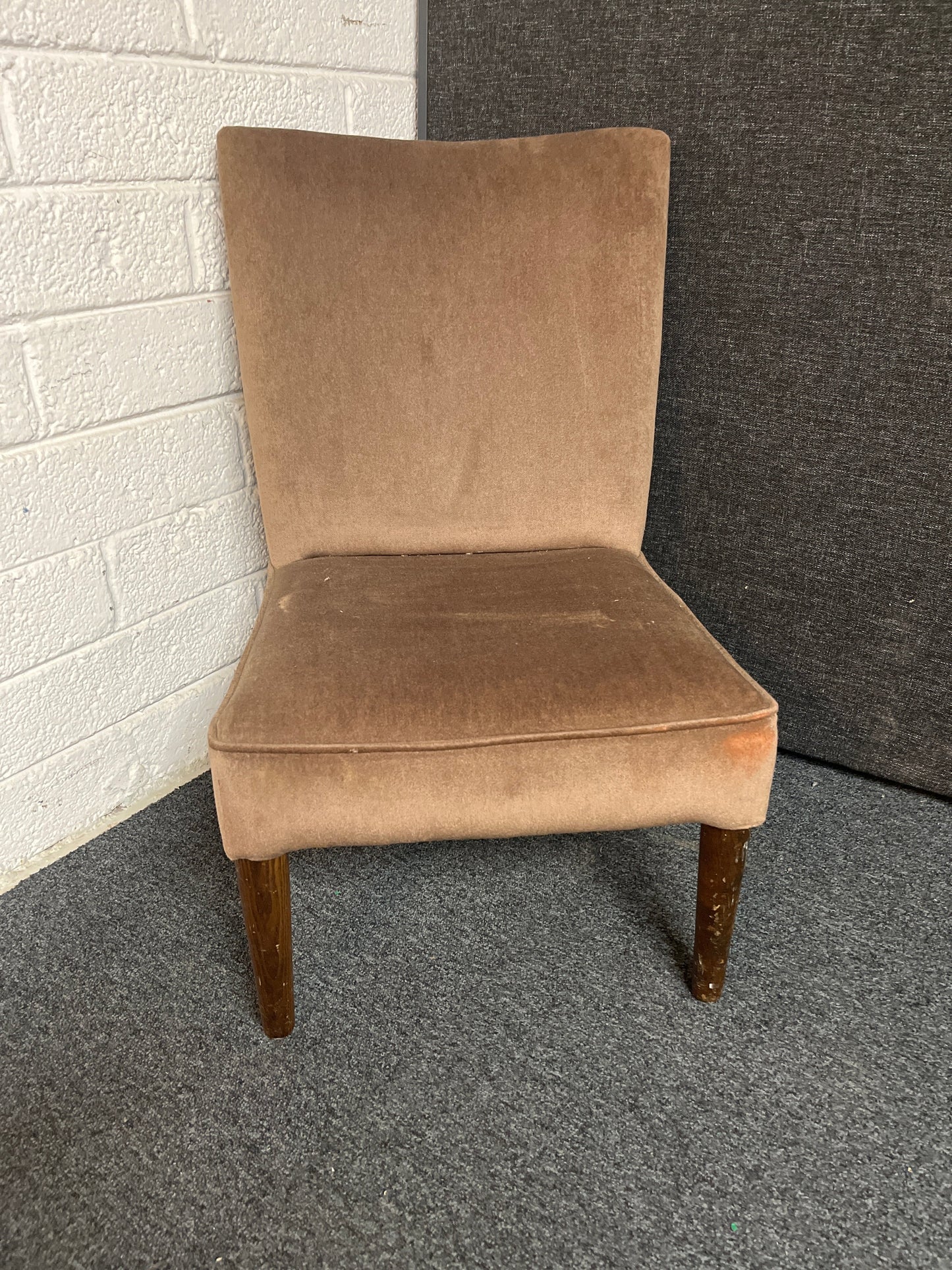 Retro brown fabric bedroom chair 1225