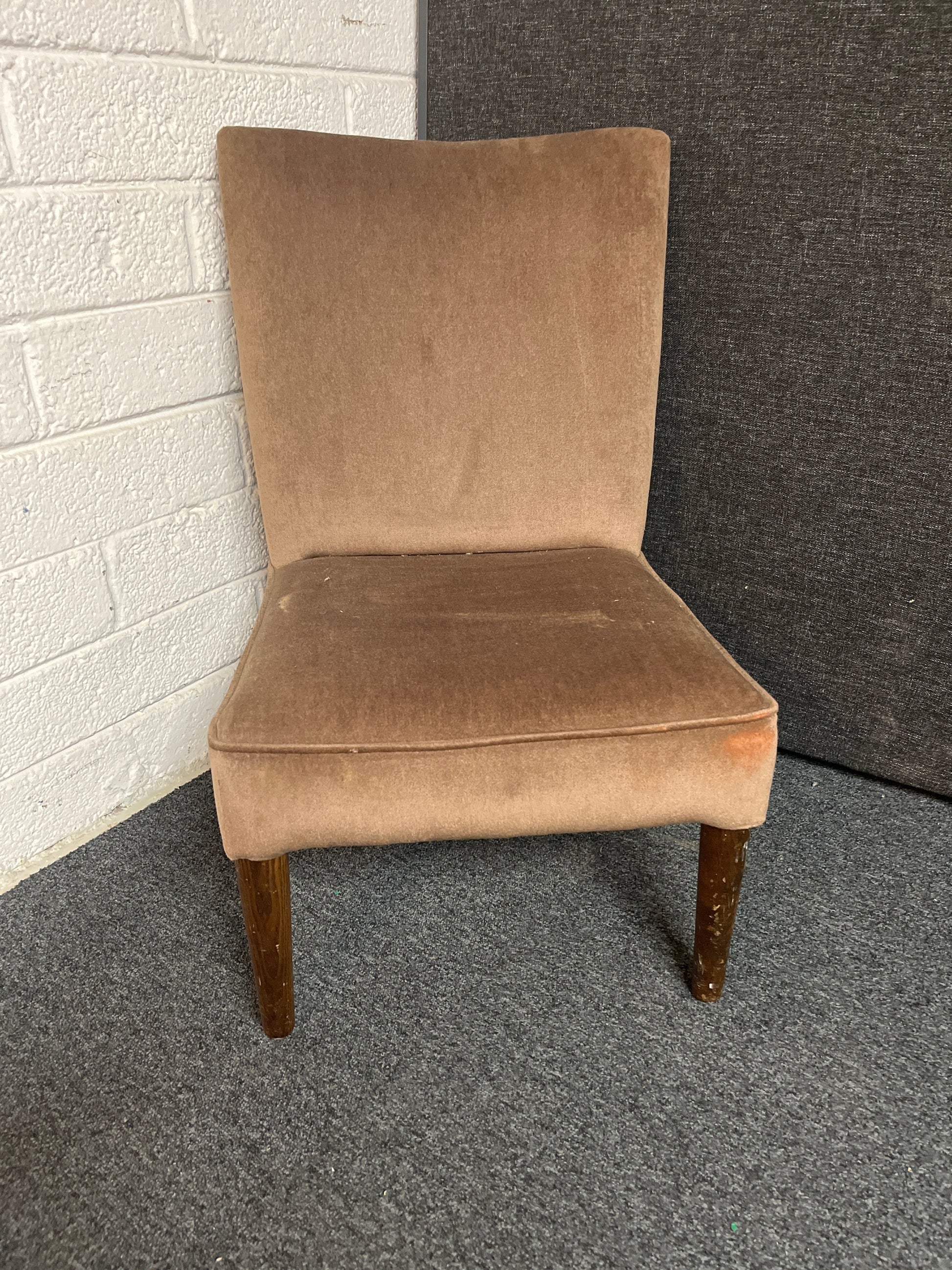 Retro brown fabric bedroom chair 1225
