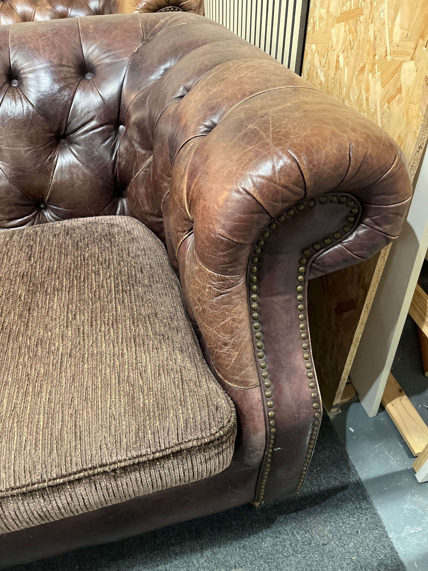 3 seater leather framed chesterfield suite with brown fabric seat cushions (Widths 215 cm depths 95 cm) 3126