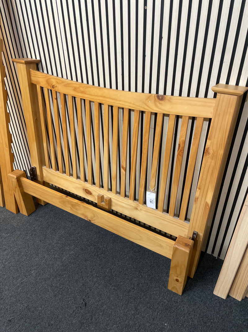 4ft Solid pine slatted bed frame   44586