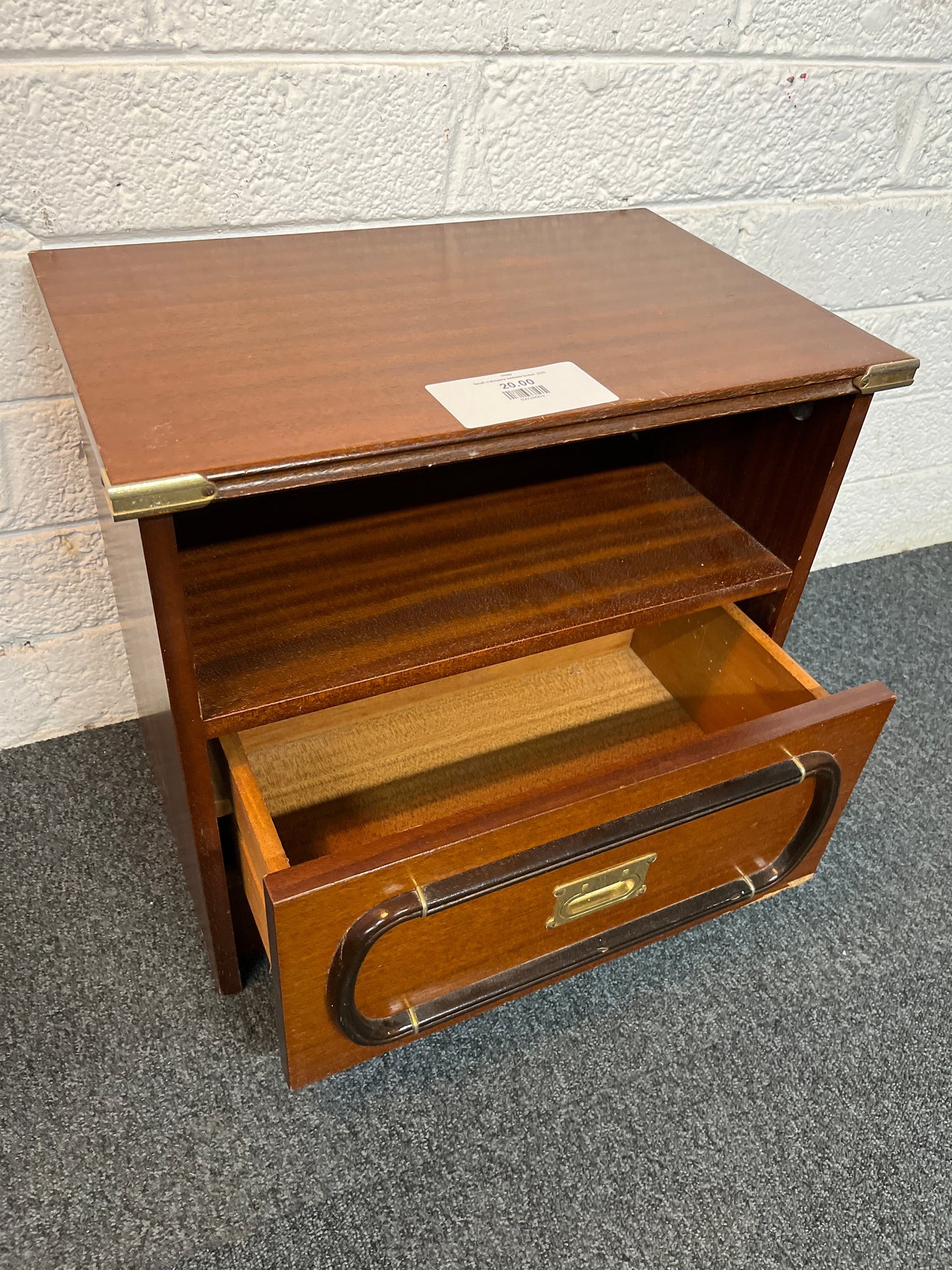Small mahogany bedside locker  2225