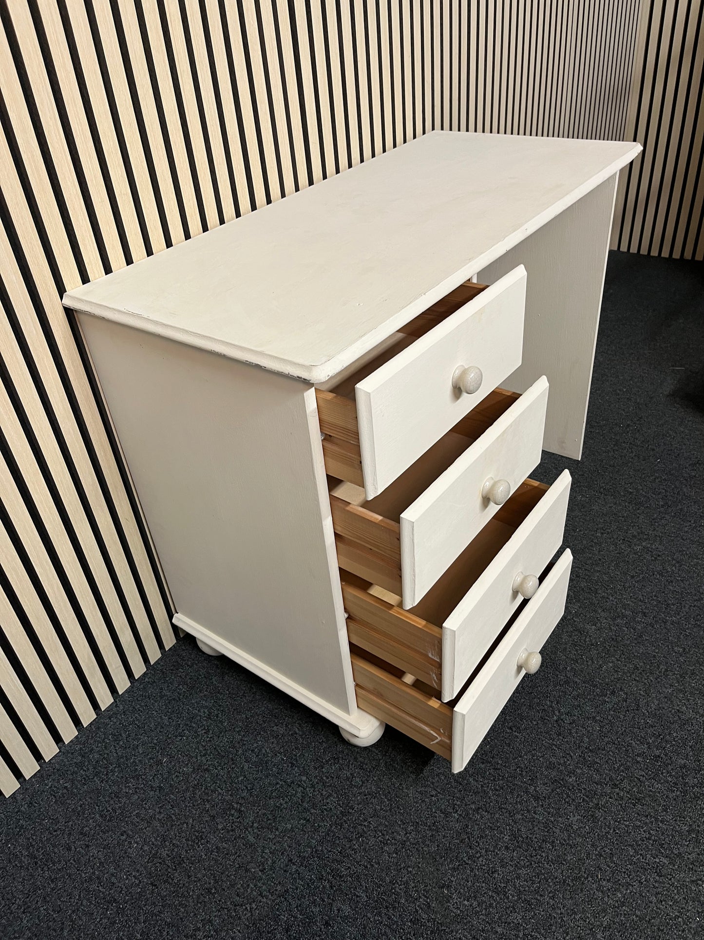 4 drawer solid pine dressing table (H 74 x W 101 x D 47 cm) 2325