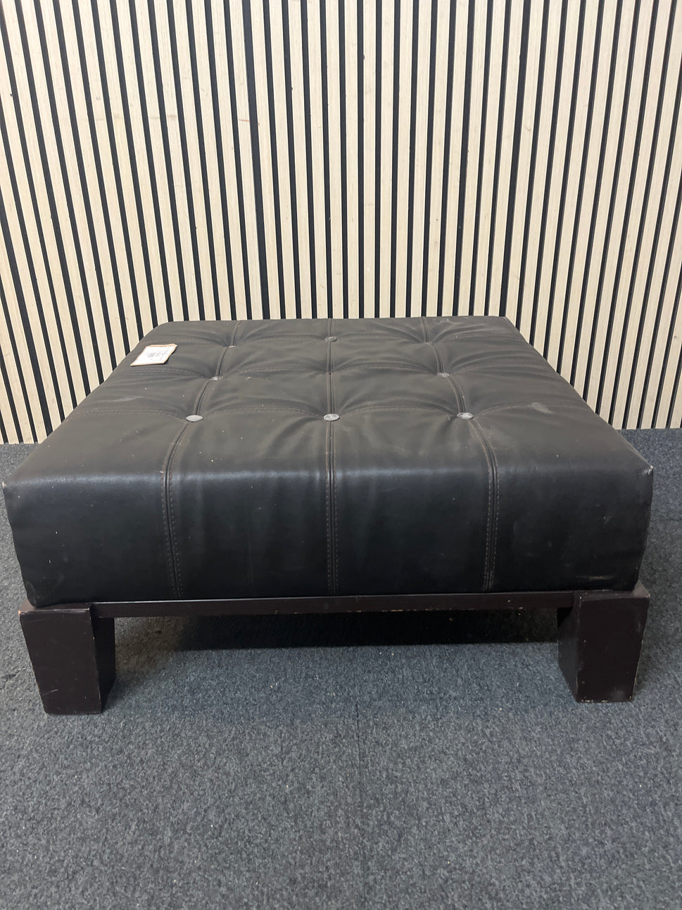 Dark brown leather square footstool (H 185 x W 44 x D 39 cm) 43345