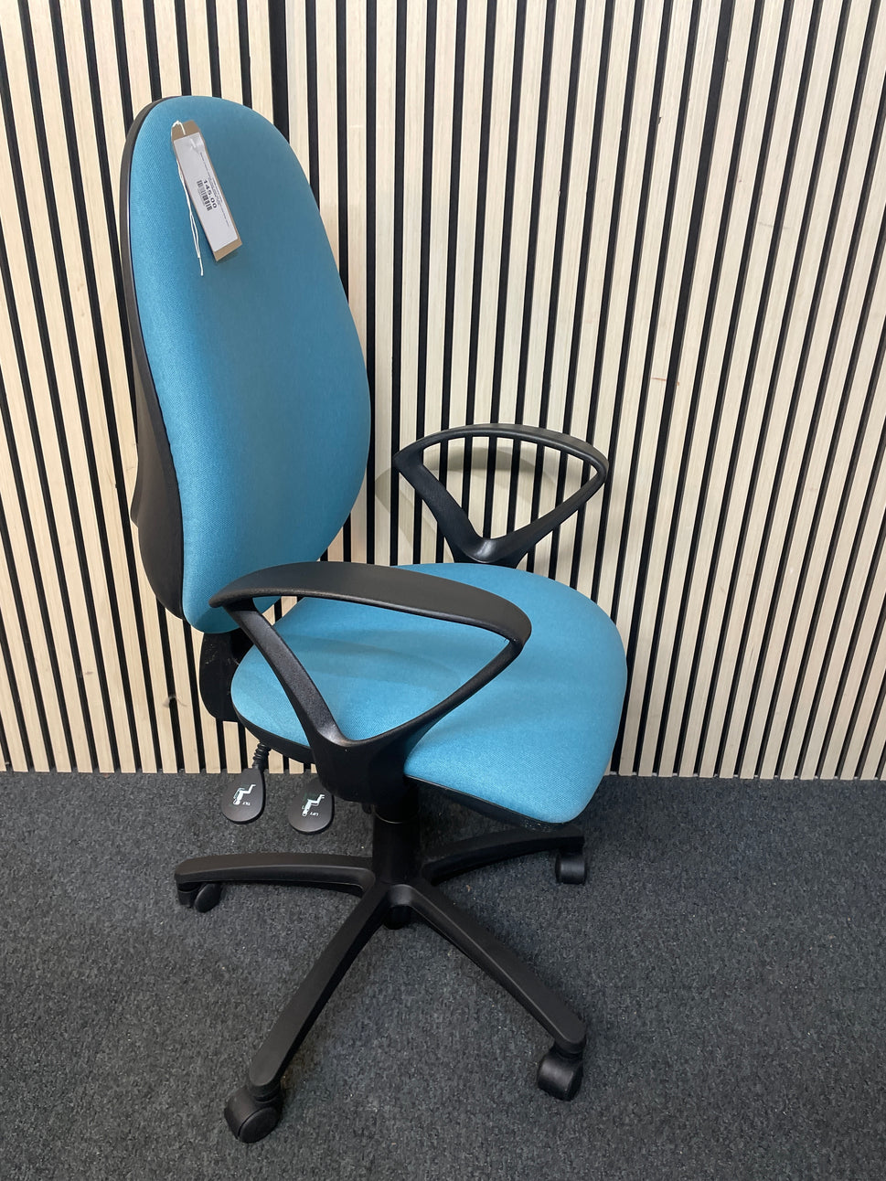 Senza 3 lever swivel chair with HA Back and loop arms -AQUAMARINE TEAL
