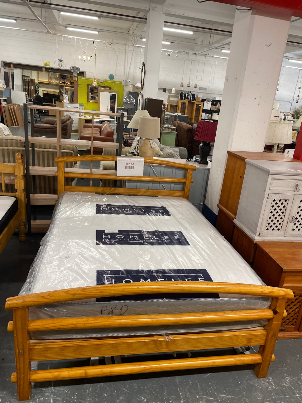 4ft 6 curved back solid pine framed bed frame (Double) 1126