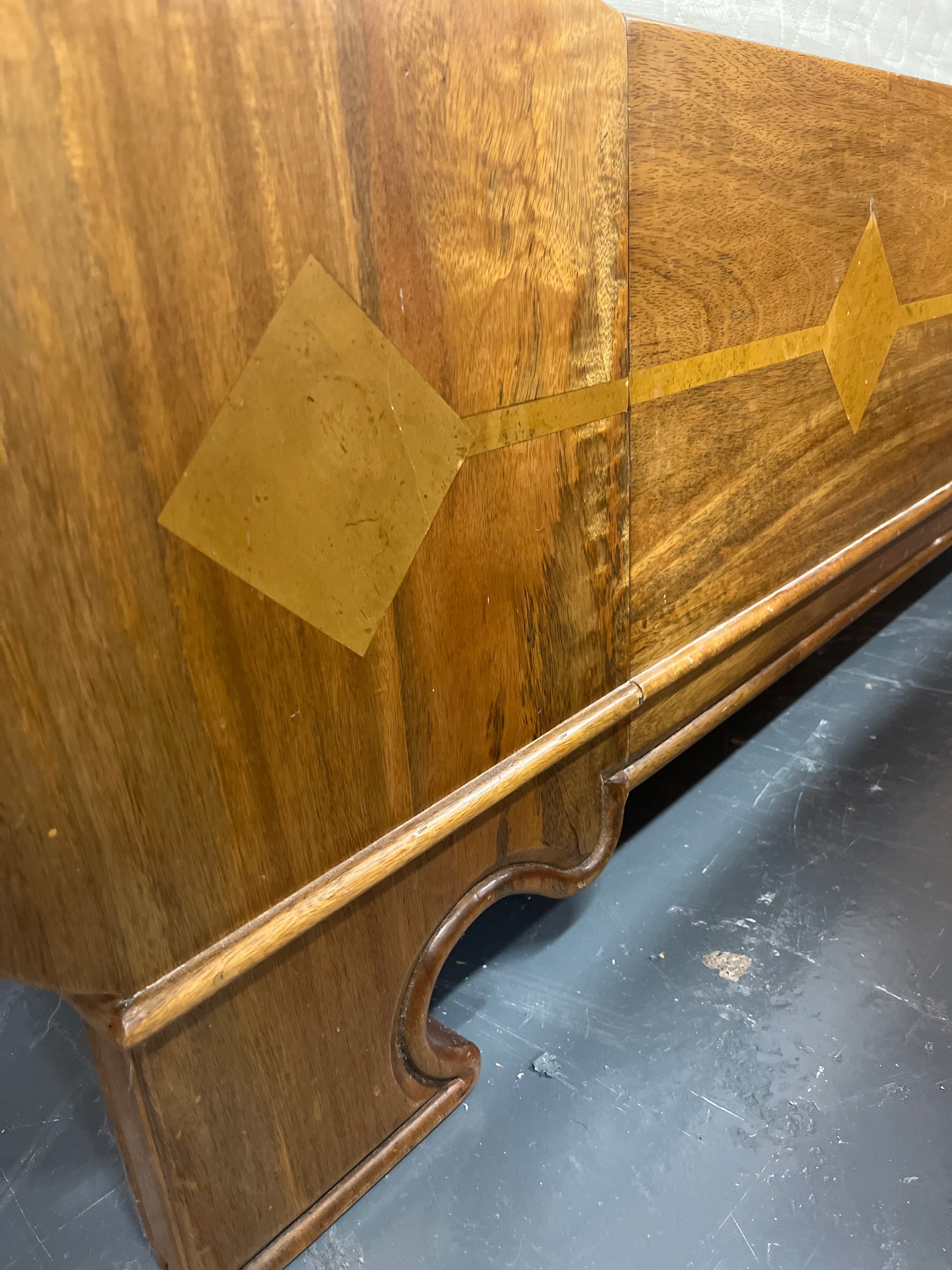 6ft high end mahogany sleigh bed frame with inalid detail. PART OF A SET BUT CAN BE SOLD SEPARATELY 2225