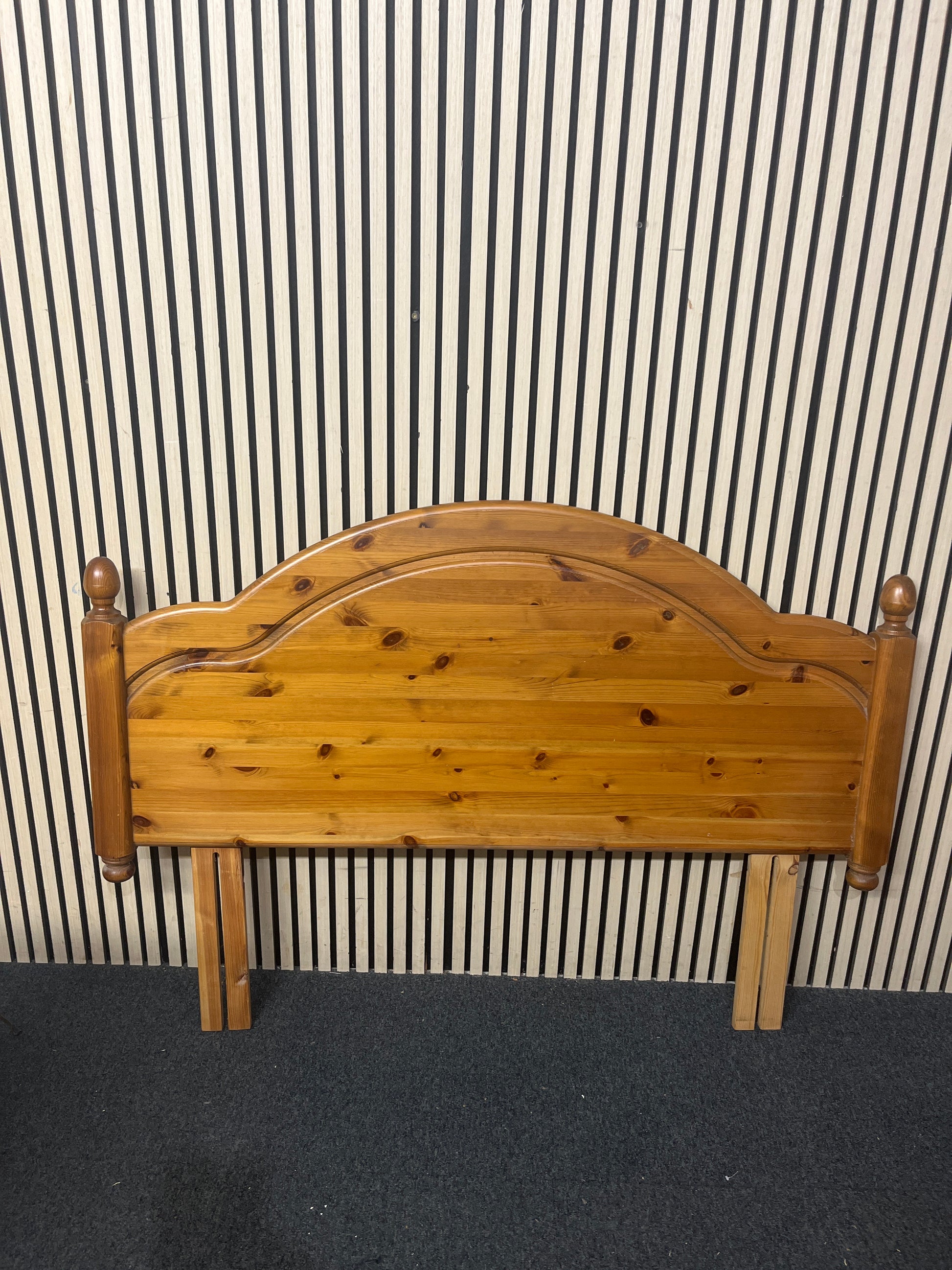 4ft 6 Pine headboard  44188