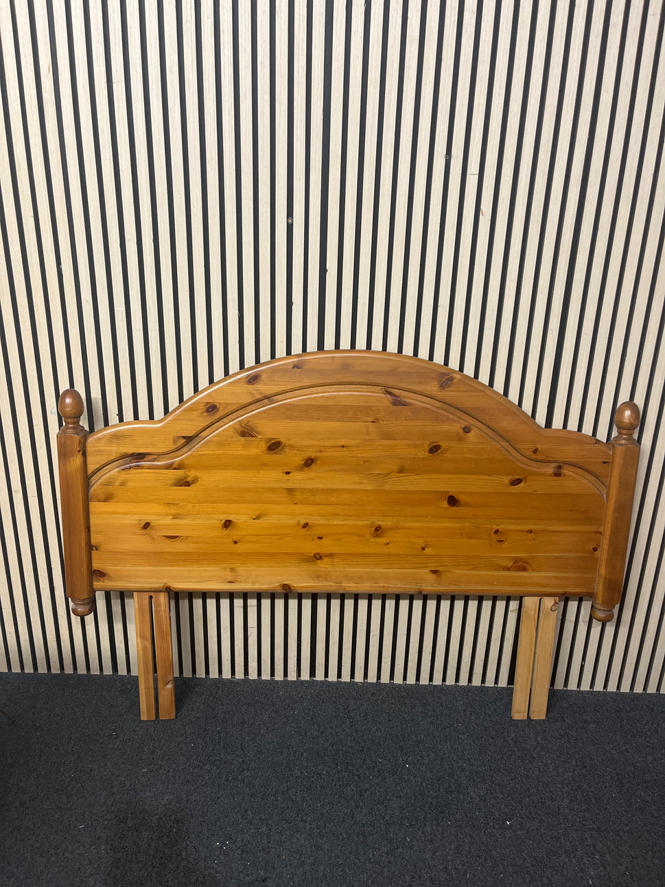 4ft 6 Pine headboard  44188
