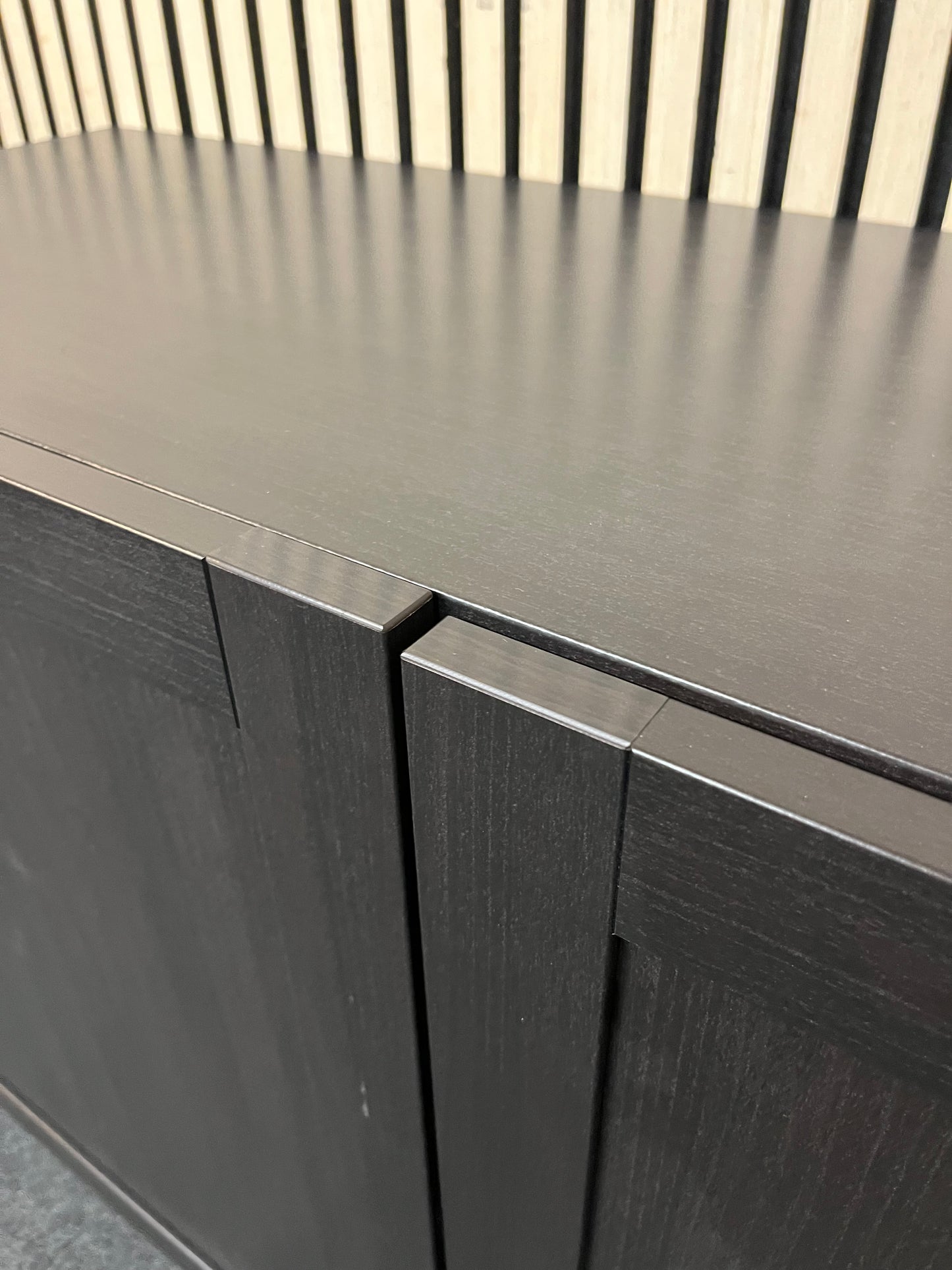 Low walnut laminate 2 door sideboard (H 74 x W 120 x D 42 cm) 3126