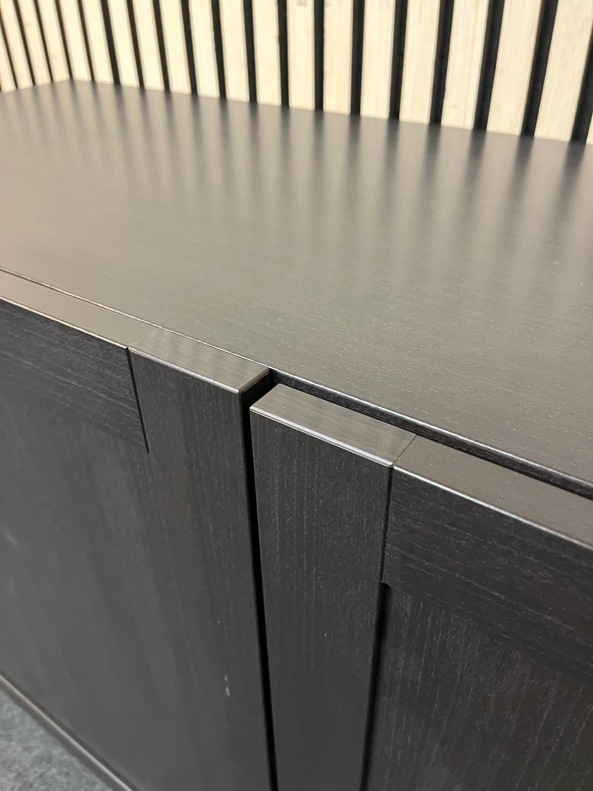 Low walnut laminate 2 door sideboard (H 74 x W 120 x D 42 cm) 3126