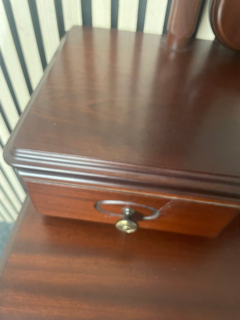Dark mahogany 3+2 chest with mirror (H 86 x W 93 x D 40 cm)  44644