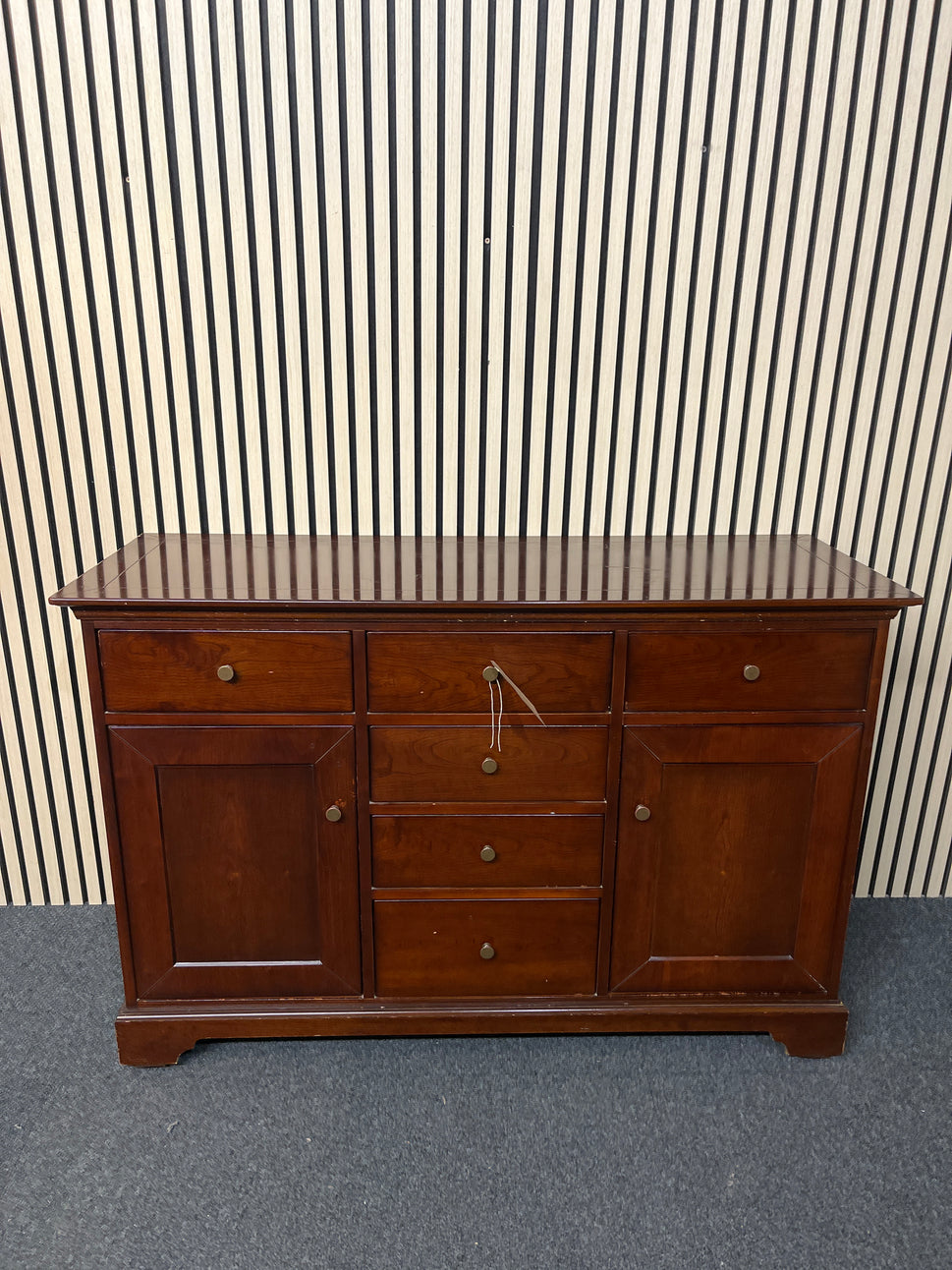 Long 3 door 3 drawer dark wood stained sideboard (H 84 x W 127 x D 46 cm) 3325