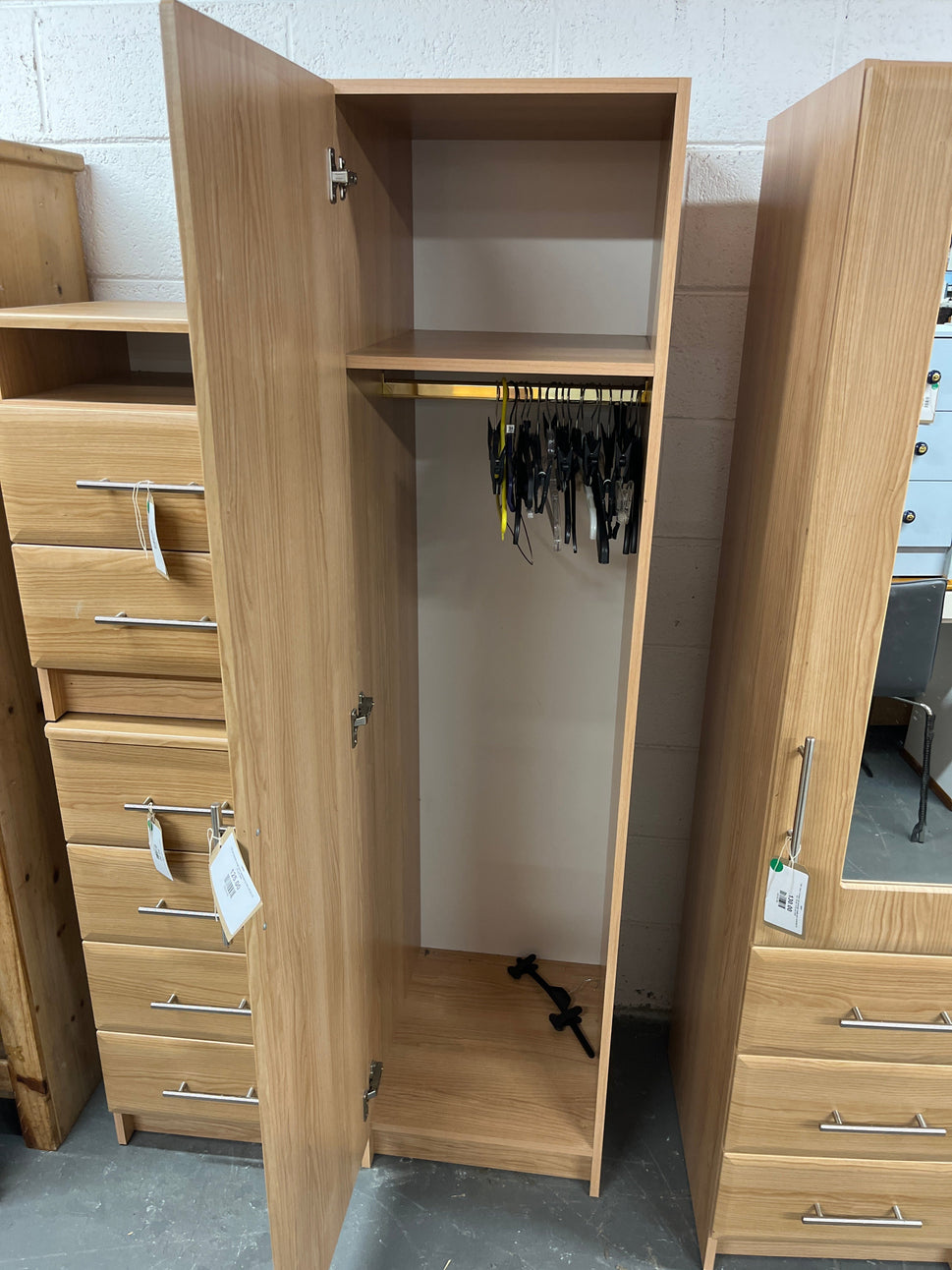 Tall oak laminate single door wardrobe (H 183 x W 45 x D 52 cm) 3225