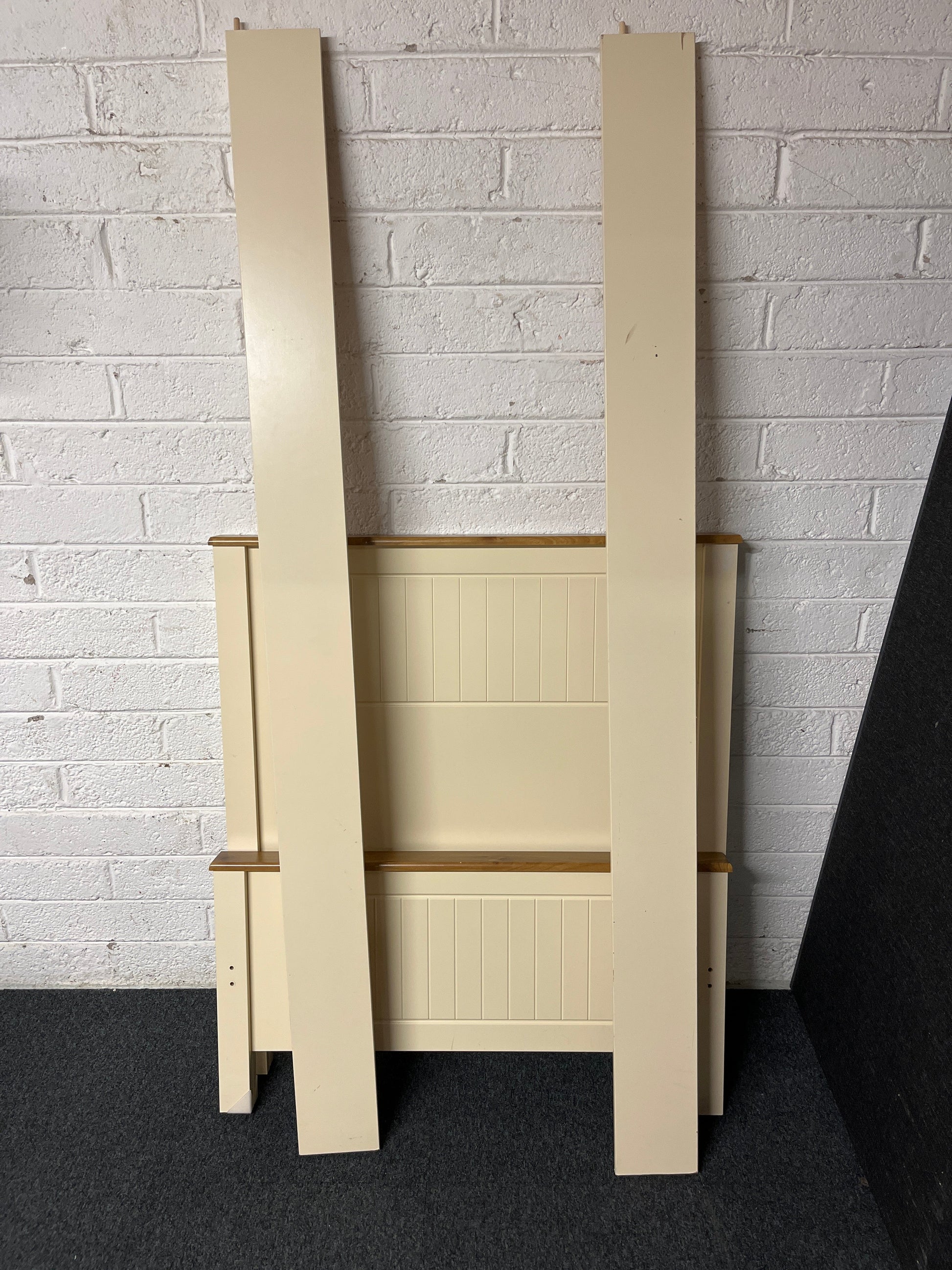 3ft high back cream and oak laminate bed frame  1225