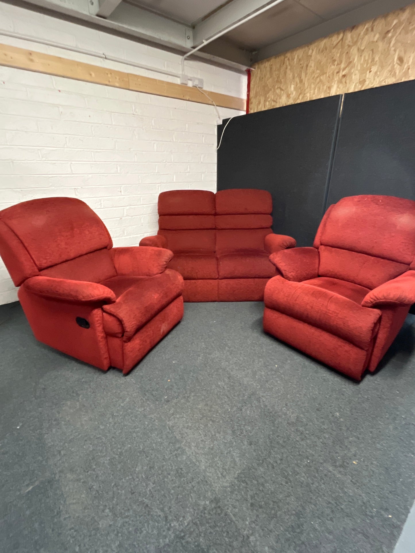 2+1+1 Wine fabric recliner set%A0 1225
