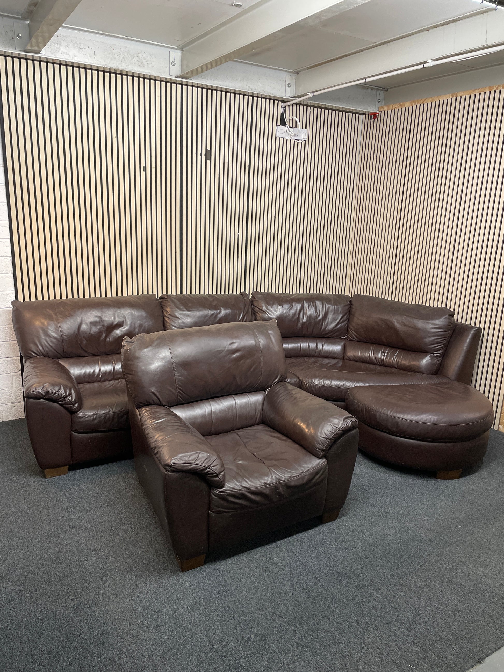 Large Brown Leather Corner Sofa with Poof and Single Armchair included 3126