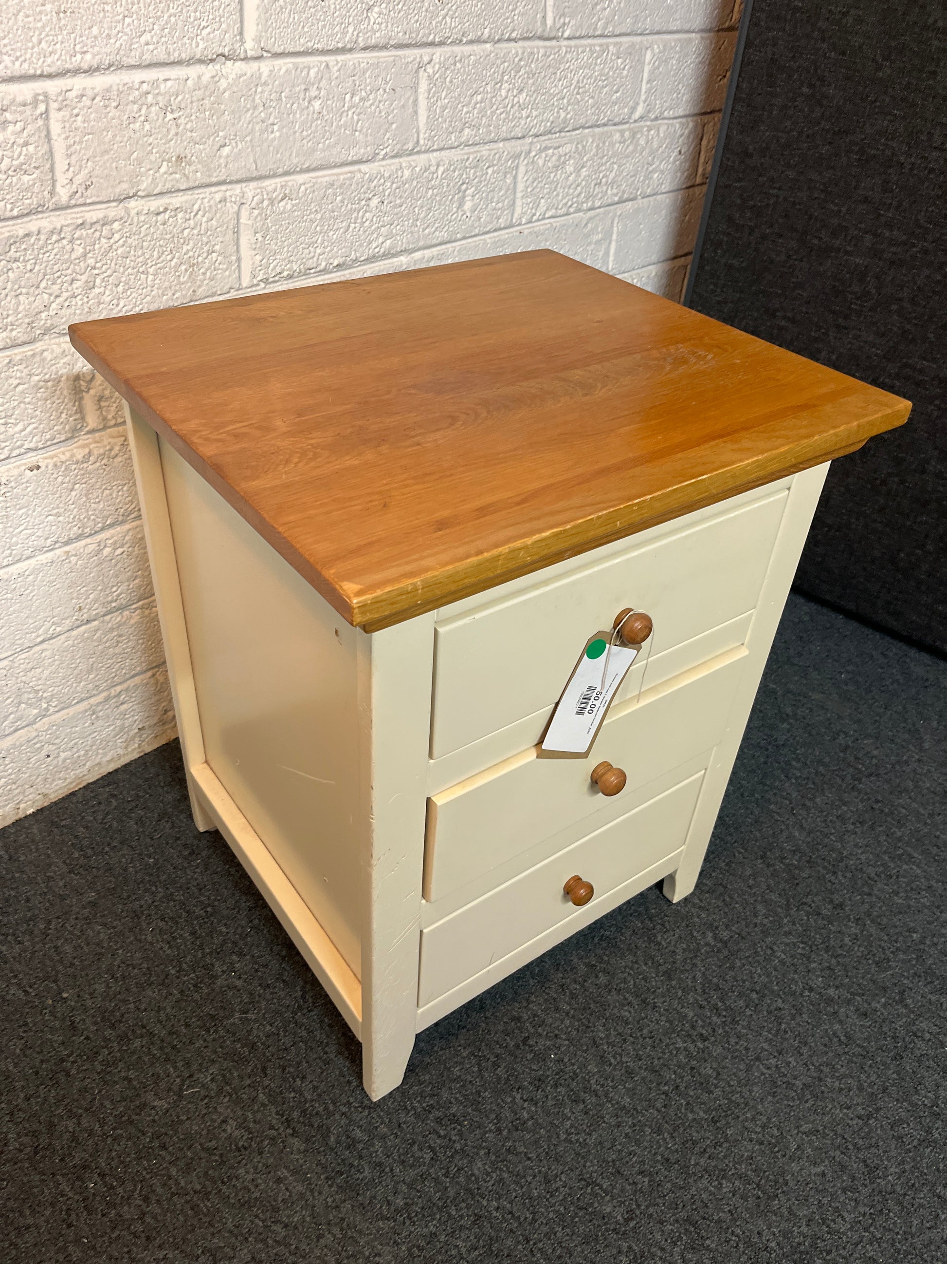 Cream and oak 3 drawer bedside locker  2225