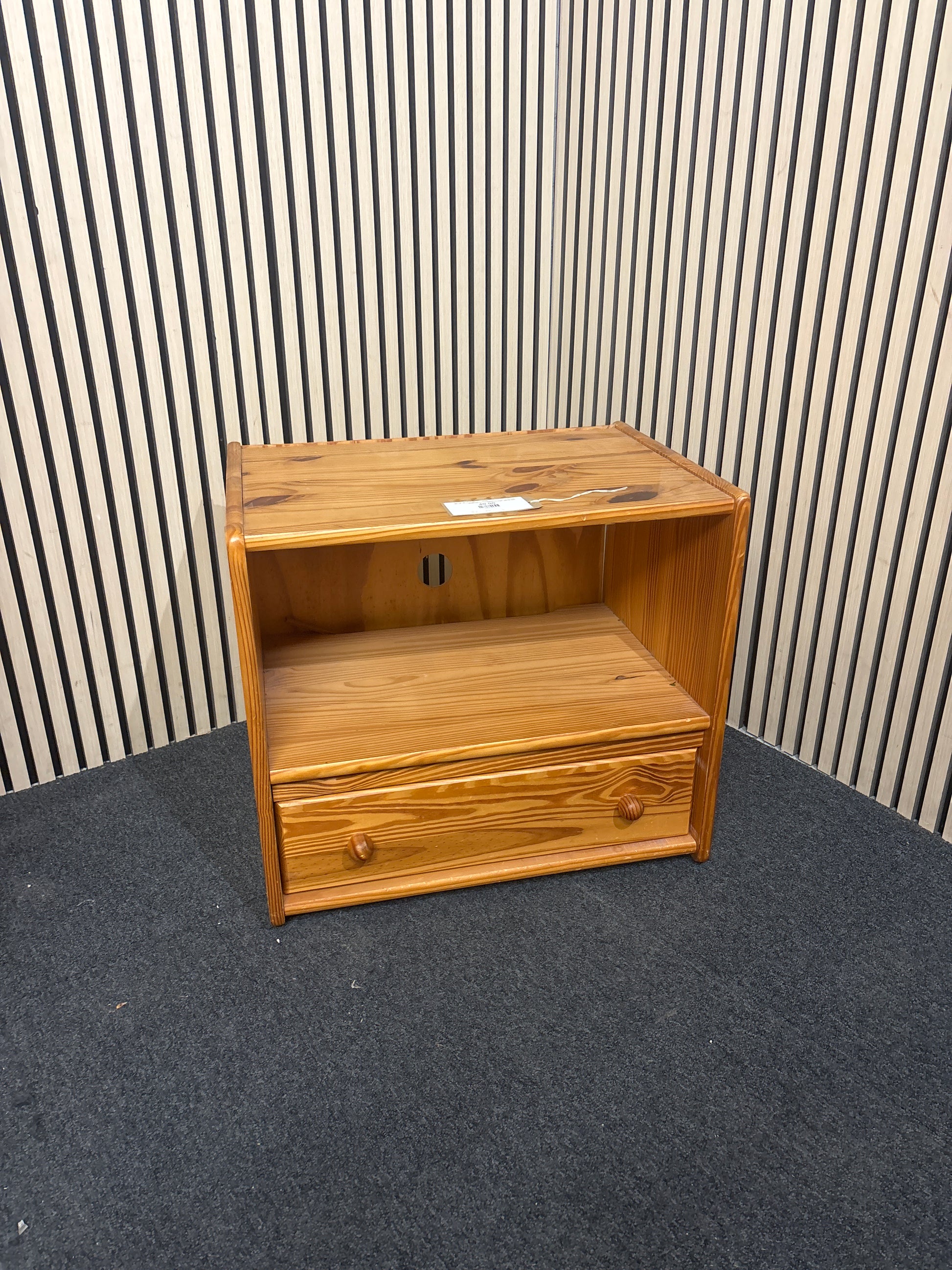 Solid pine low 1 drawer tv unit 3126
