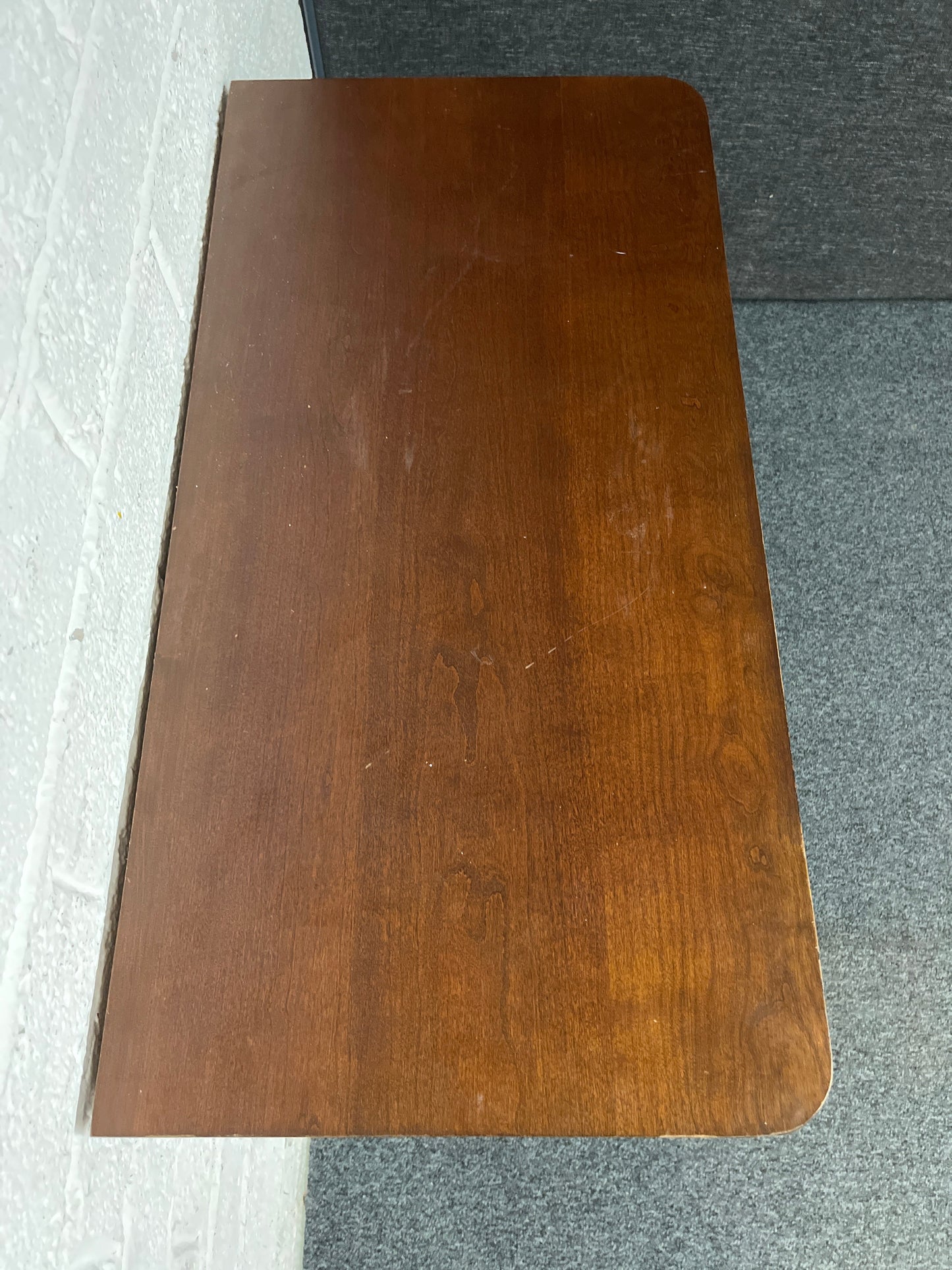 Mahogany 2 drawer tv unit (H 108 x W 93 x D 51 cm) 2225