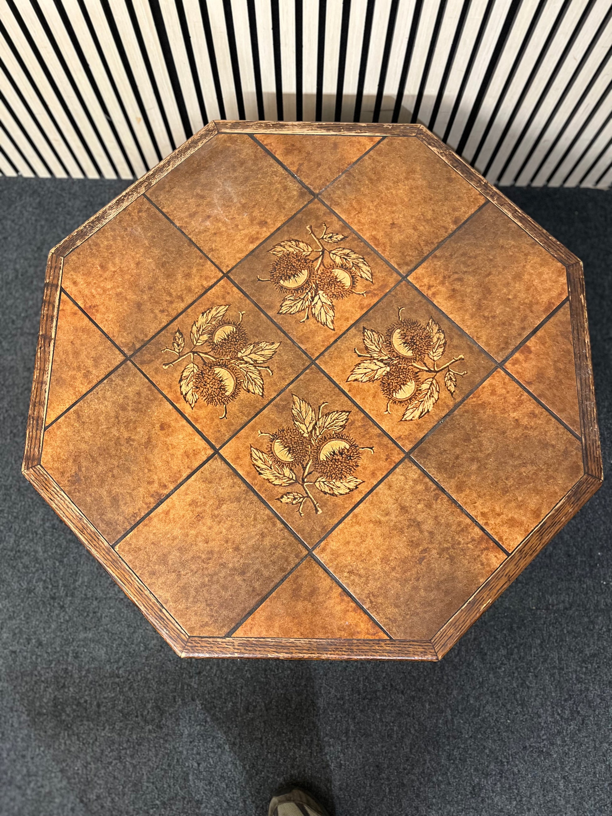 Low octogon tile top coffee table (H 44 x W 87 x D 87 cm) 3126