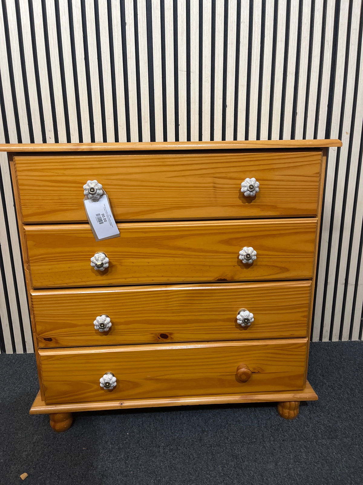 solid pine 4 drawer chest of drawers with ceramic handles (H 79 x W 80 x D 43 cm)  44263