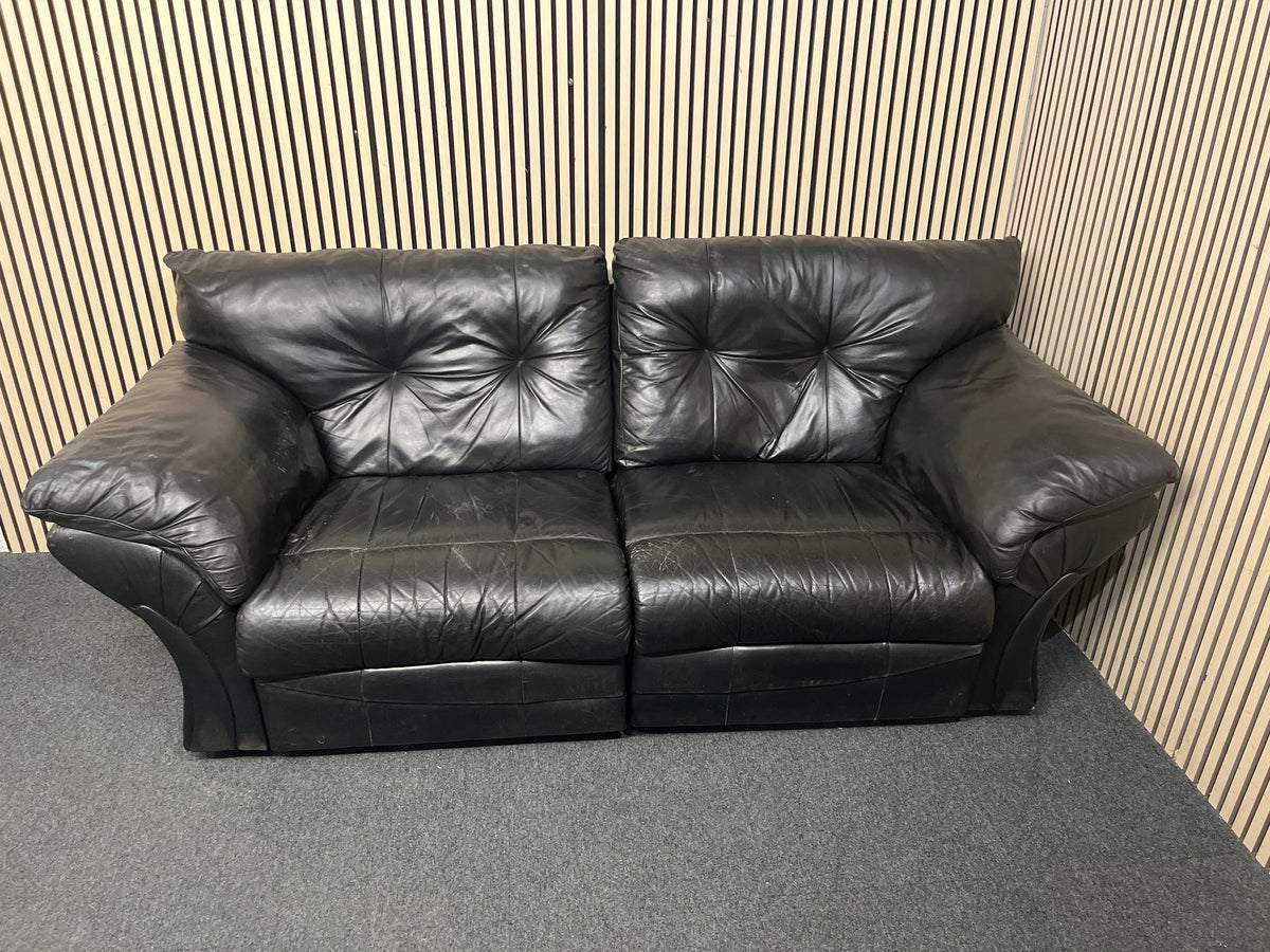 Black leather 3 seater sofa   44372