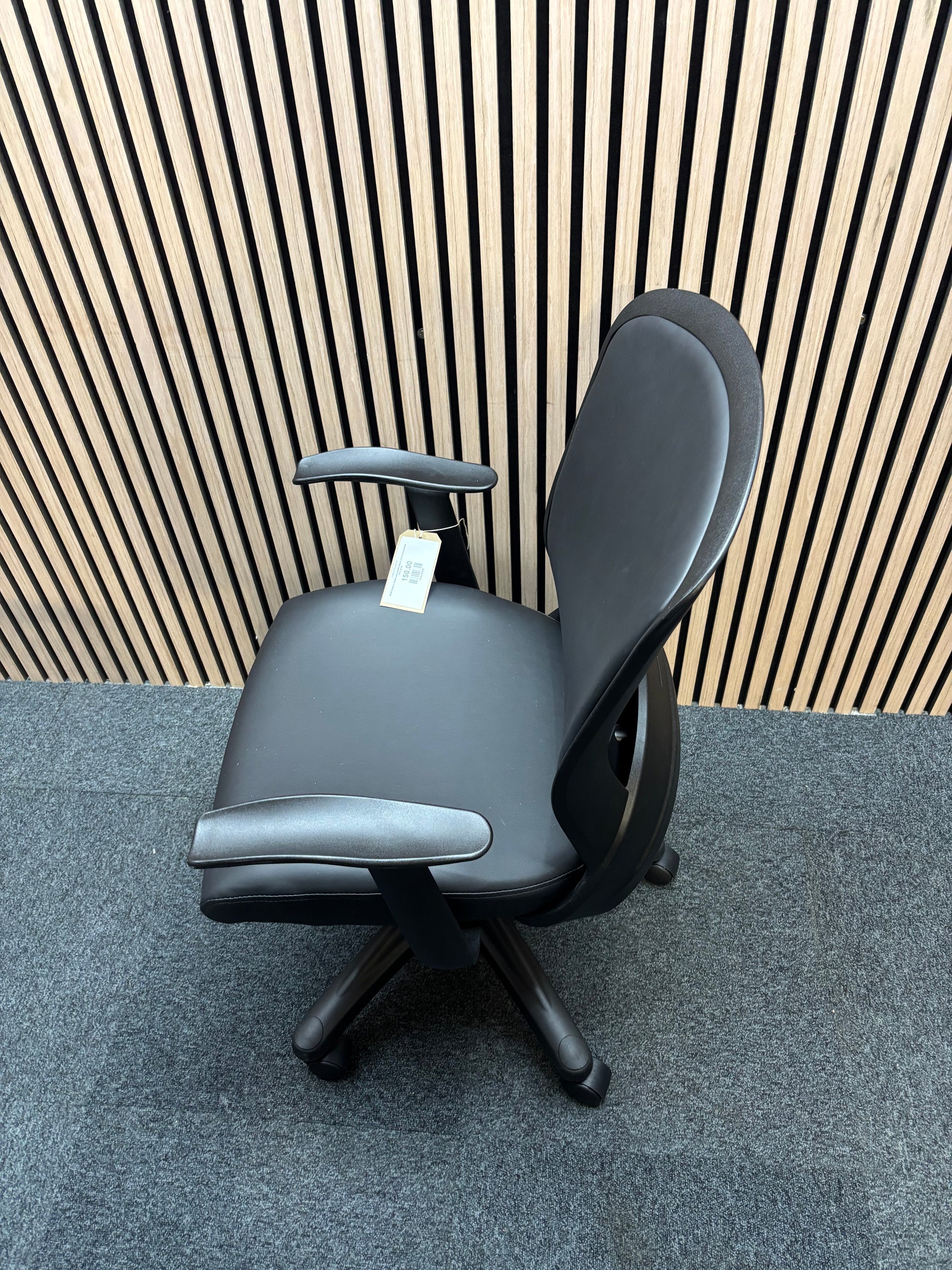 NEW Solaris height adjustable black vinyl swivel chair with arms