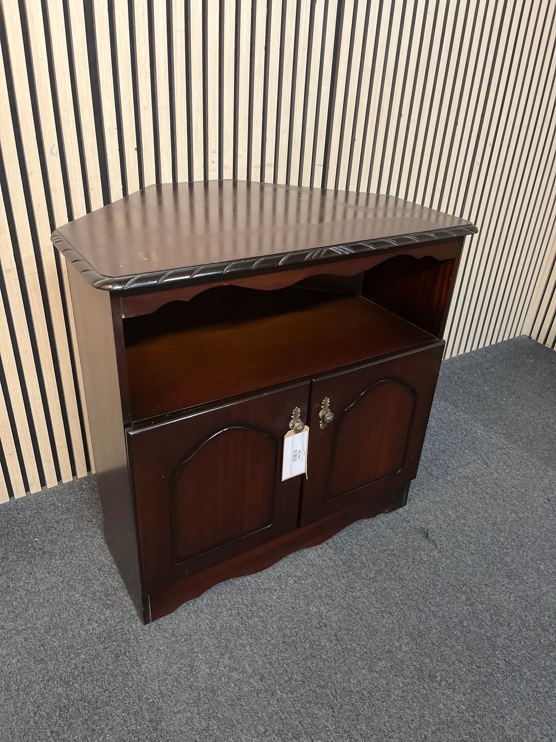 Mahogany 2 door tv unit 43946