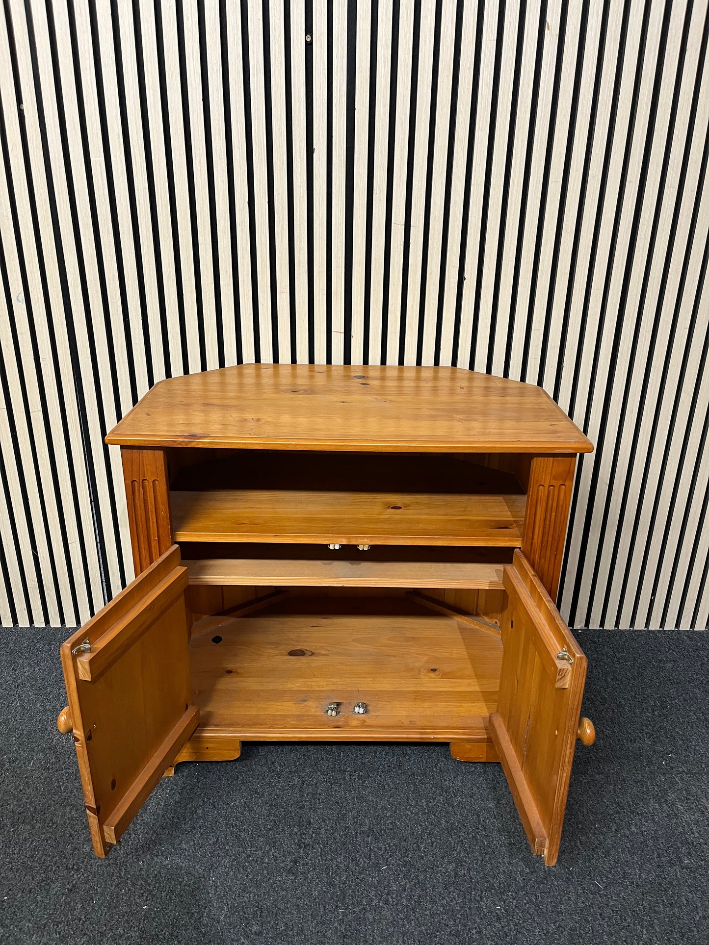 Natural Pine Low Two Door TV Unit  (H 70 x W 80 x D 50 cm) 1126