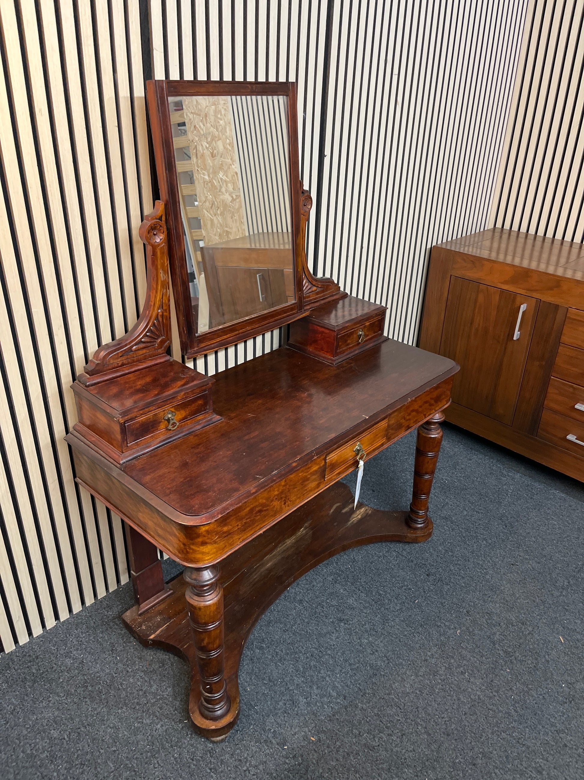 Antique Mahogany 1 drawer ornate dressing table with mirror (H 140 x W 107 x D 56 cm) 3126