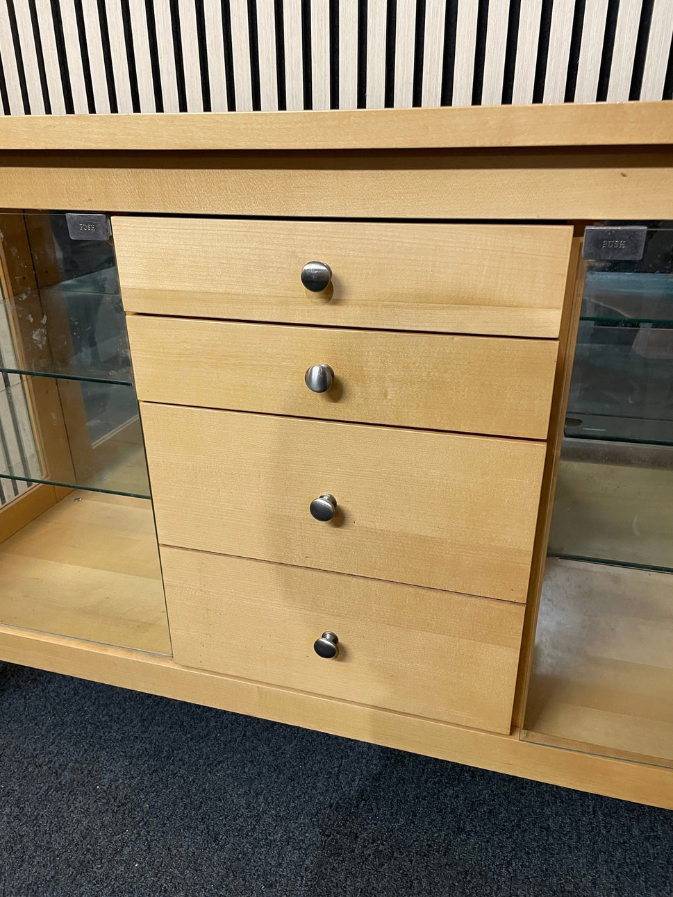 Light beech veneer 2 glass door 4 drawer sideboard( L x 135 W x 45 H x 82 cm)  3325
